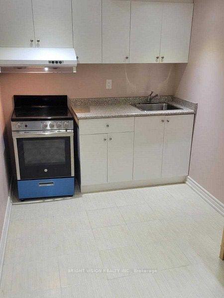 Photo 10 of Unit Bsmt, 48 Haskett Drive, Markham, Box Grove — HOMEH