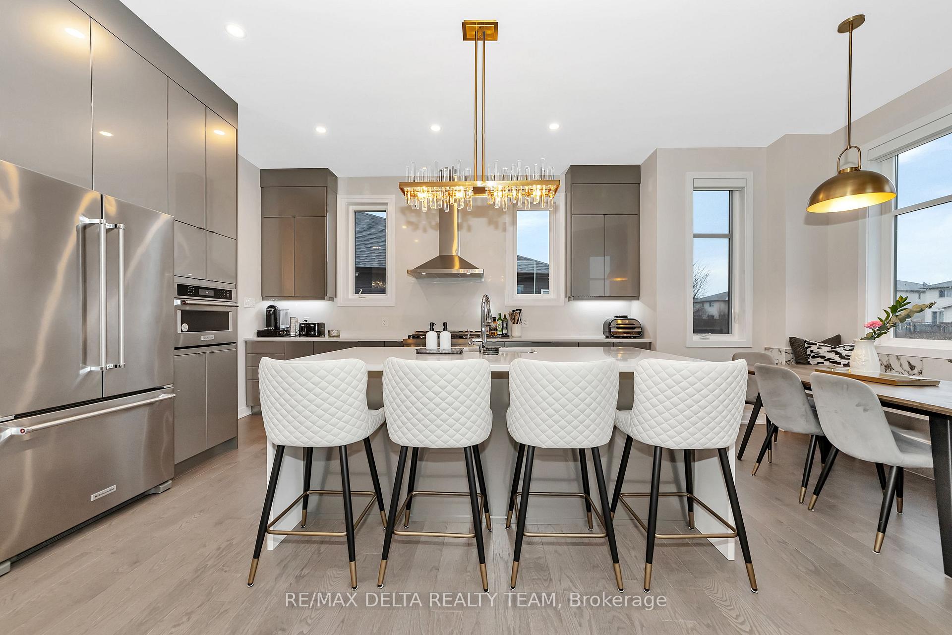 Photo 9 of 912 Socca Crescent, Ottawa, Notting Hill/Summerside — HOMEH