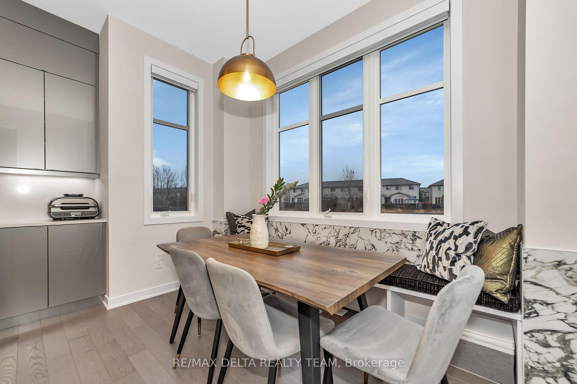 Photo 11 of 912 Socca Crescent, Ottawa, Notting Hill/Summerside — HOMEH