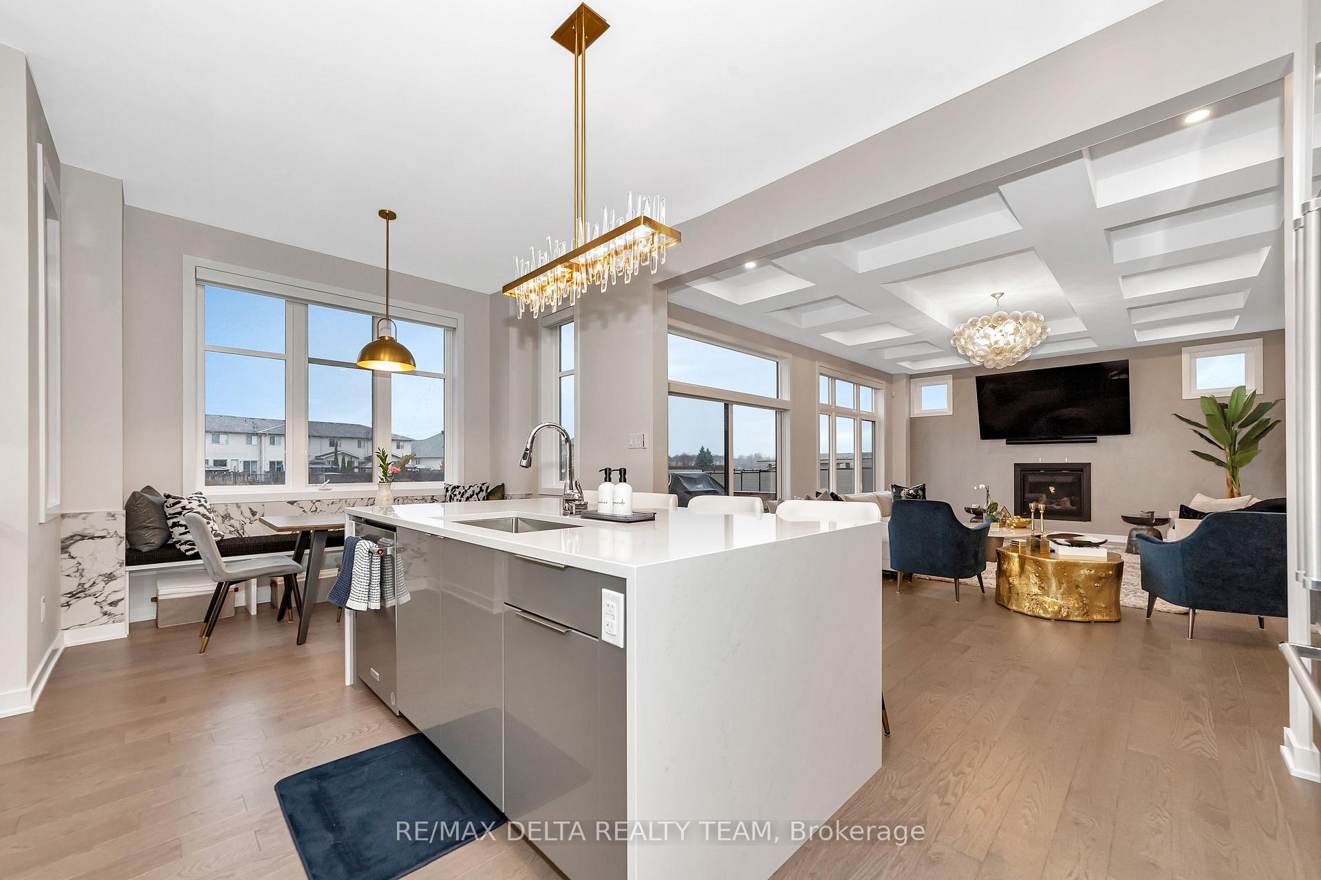 Photo 13 of 912 Socca Crescent, Ottawa, Notting Hill/Summerside — HOMEH