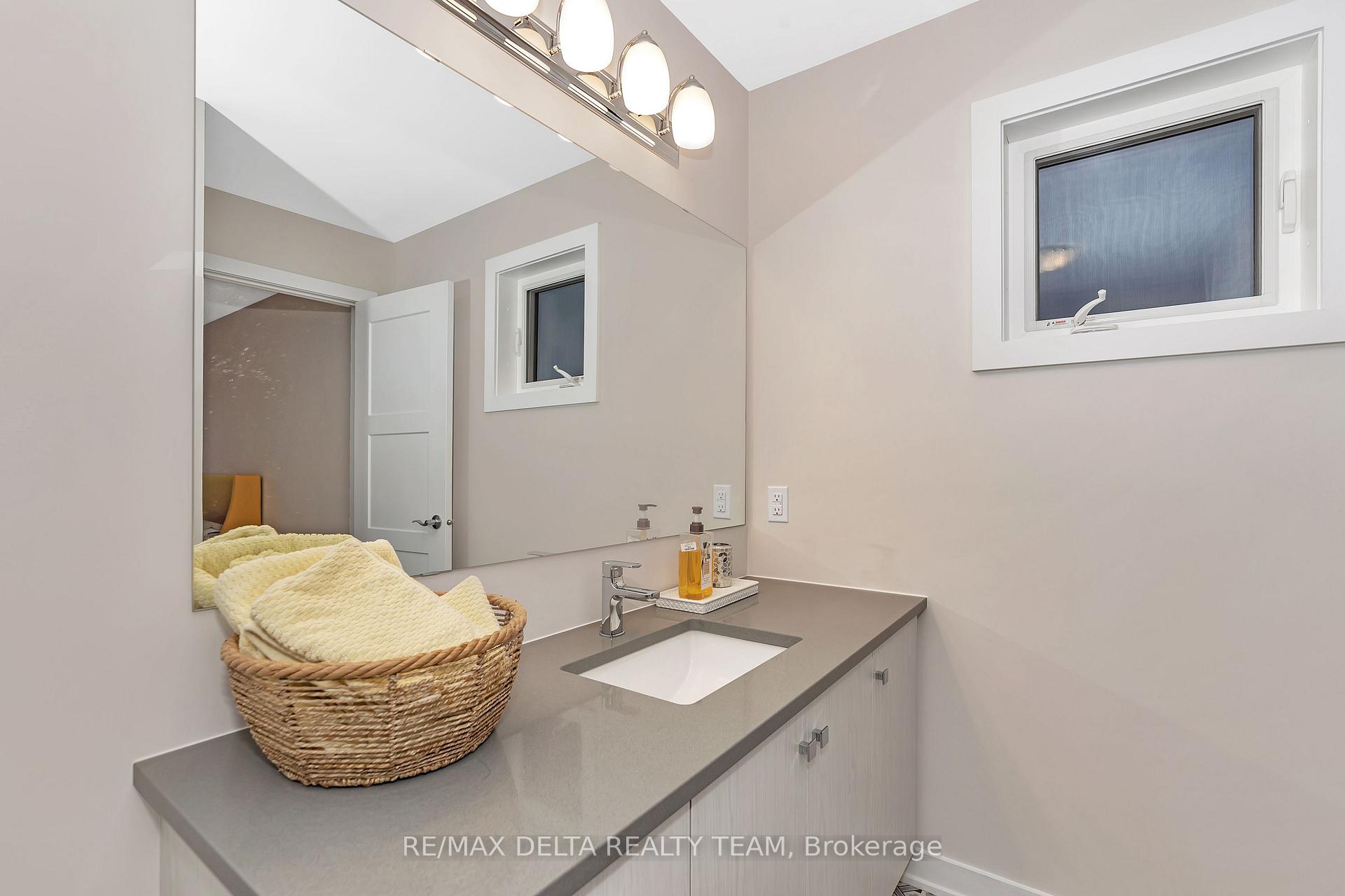 Photo 25 of 912 Socca Crescent, Ottawa, Notting Hill/Summerside — HOMEH