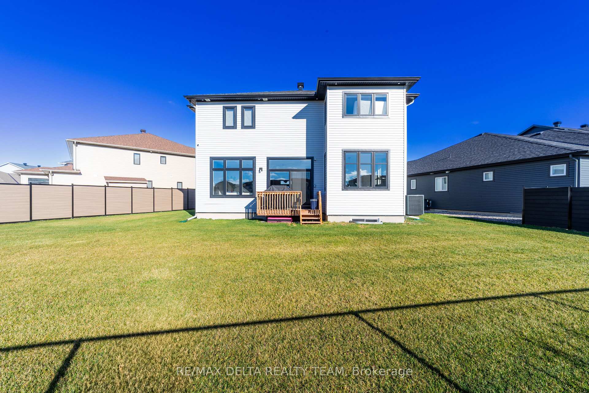 Photo 35 of 912 Socca Crescent, Ottawa, Notting Hill/Summerside — HOMEH