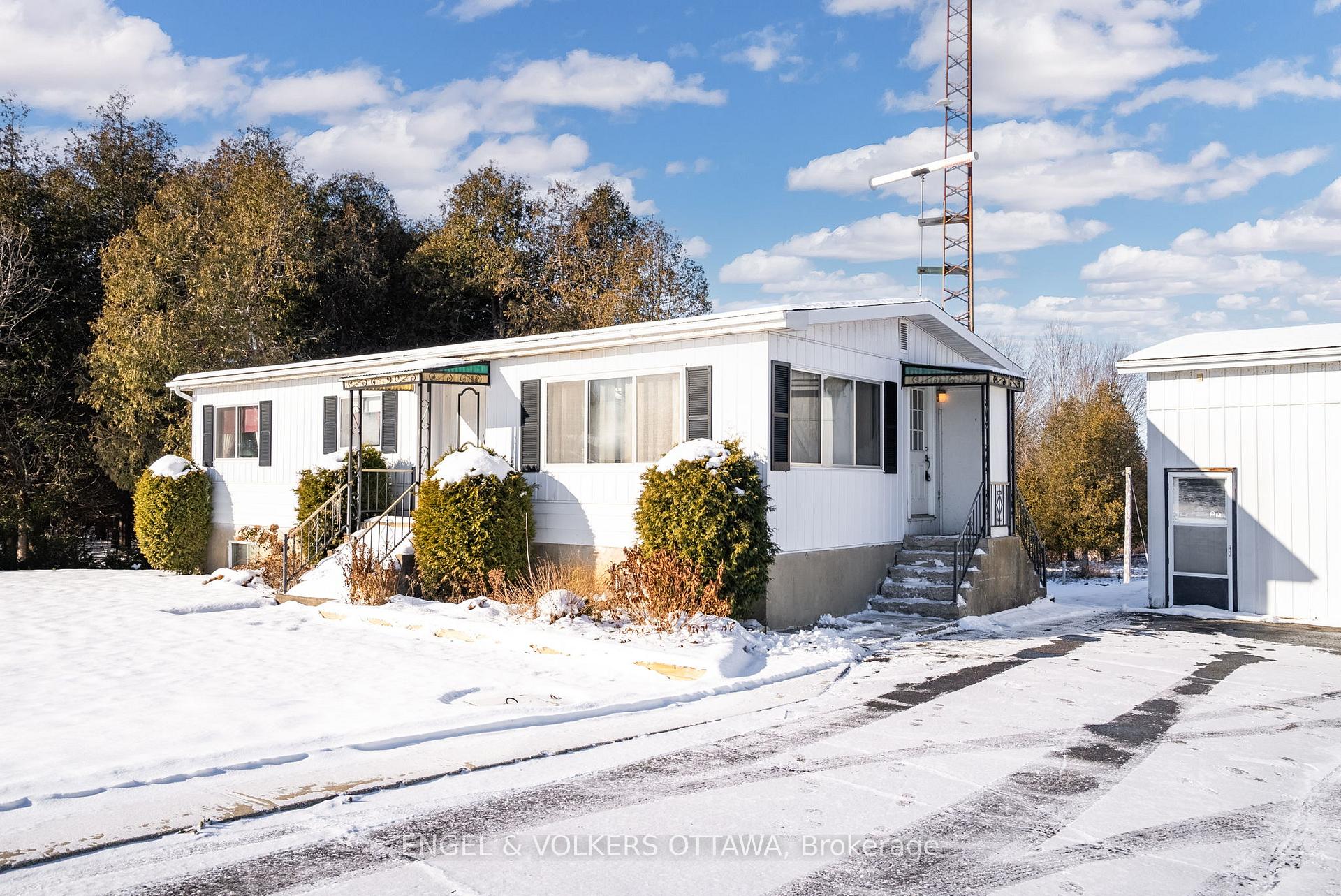 Photo 3 of 3875 County 45 Road, North Glengarry, North Glengarry (Kenyon) Twp — HOMEH