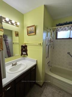Photo 13 of 5638 Highland Avenue, Niagara Falls, Hospital — HOMEH