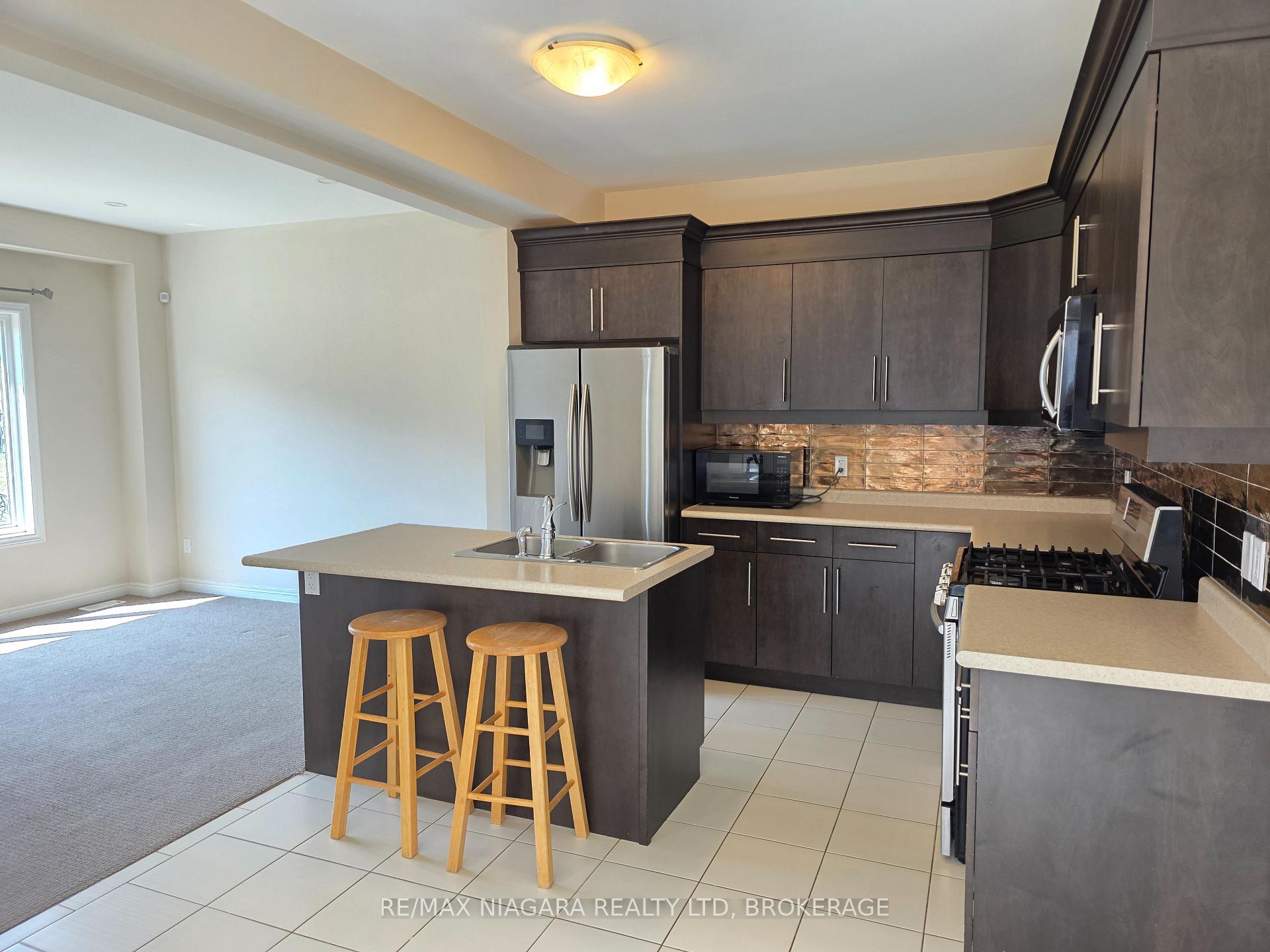 Photo 4 of 4476 Shuttleworth Drive, Niagara Falls, Lyons Creek — HOMEH