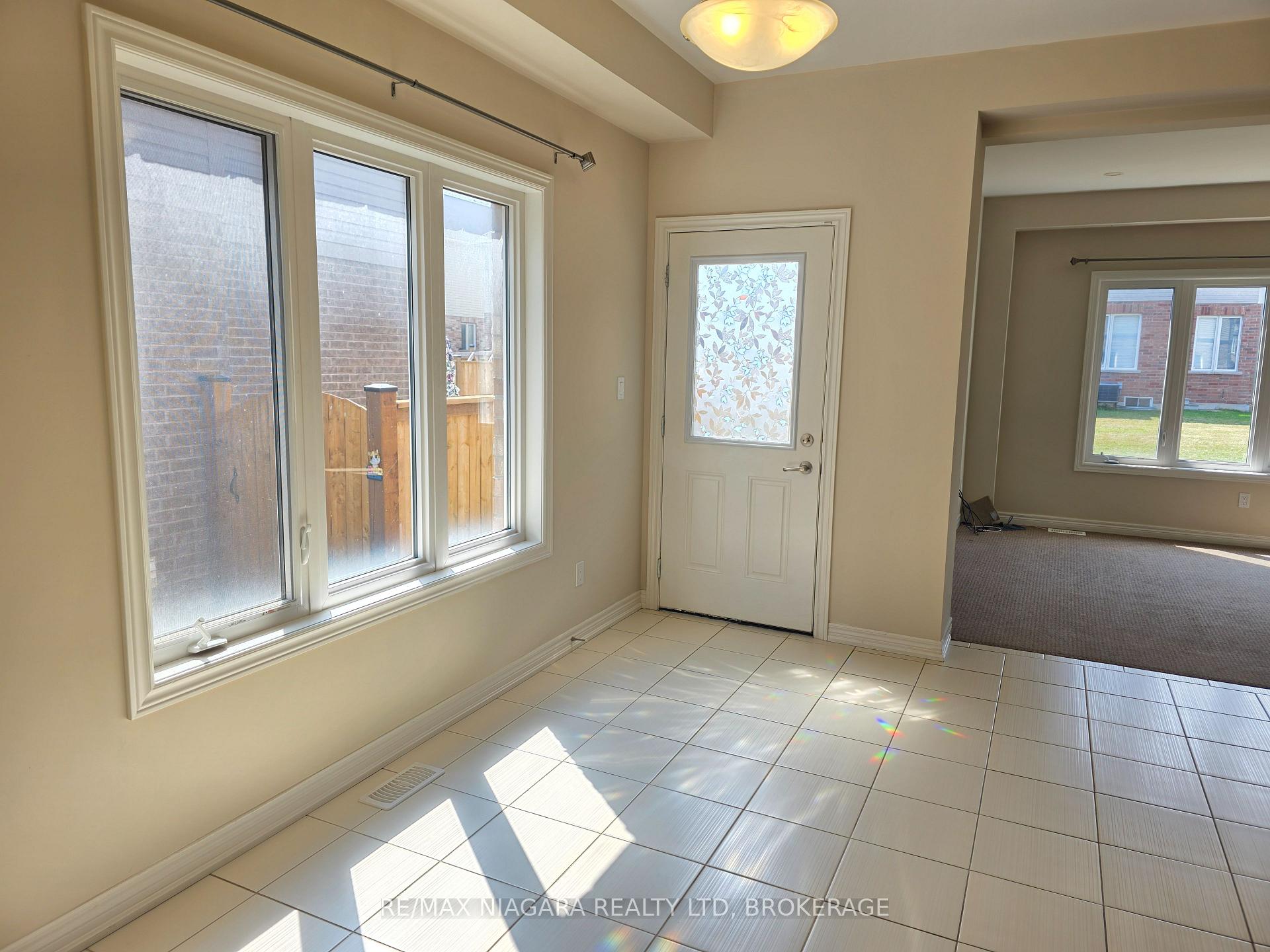 Photo 9 of 4476 Shuttleworth Drive, Niagara Falls, Lyons Creek — HOMEH