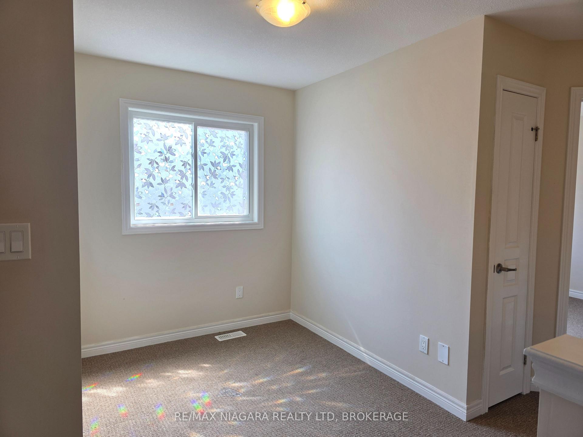 Photo 11 of 4476 Shuttleworth Drive, Niagara Falls, Lyons Creek — HOMEH