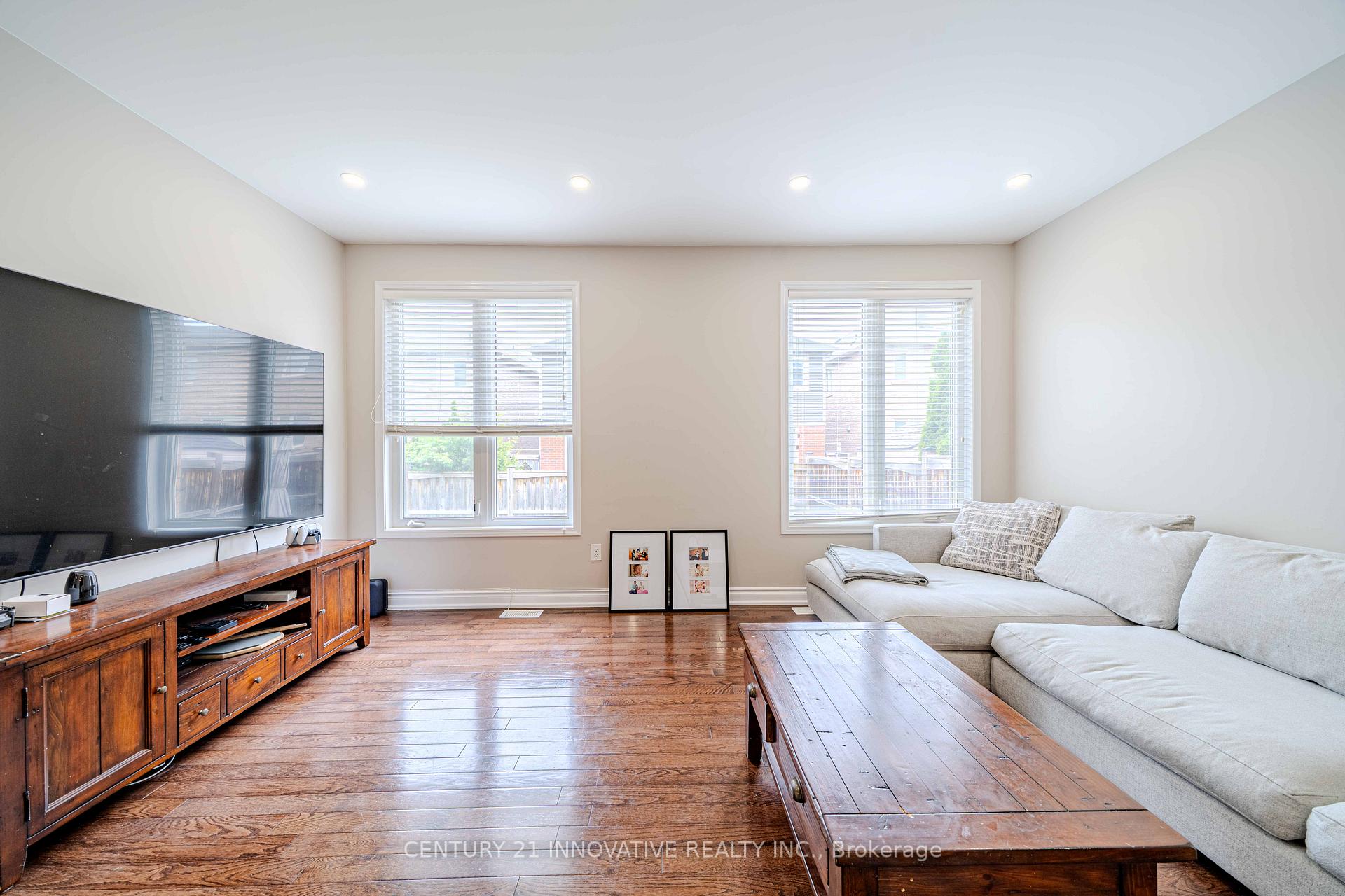 Photo 6 of 960 Dice Way, Milton, Willmott — HOMEH