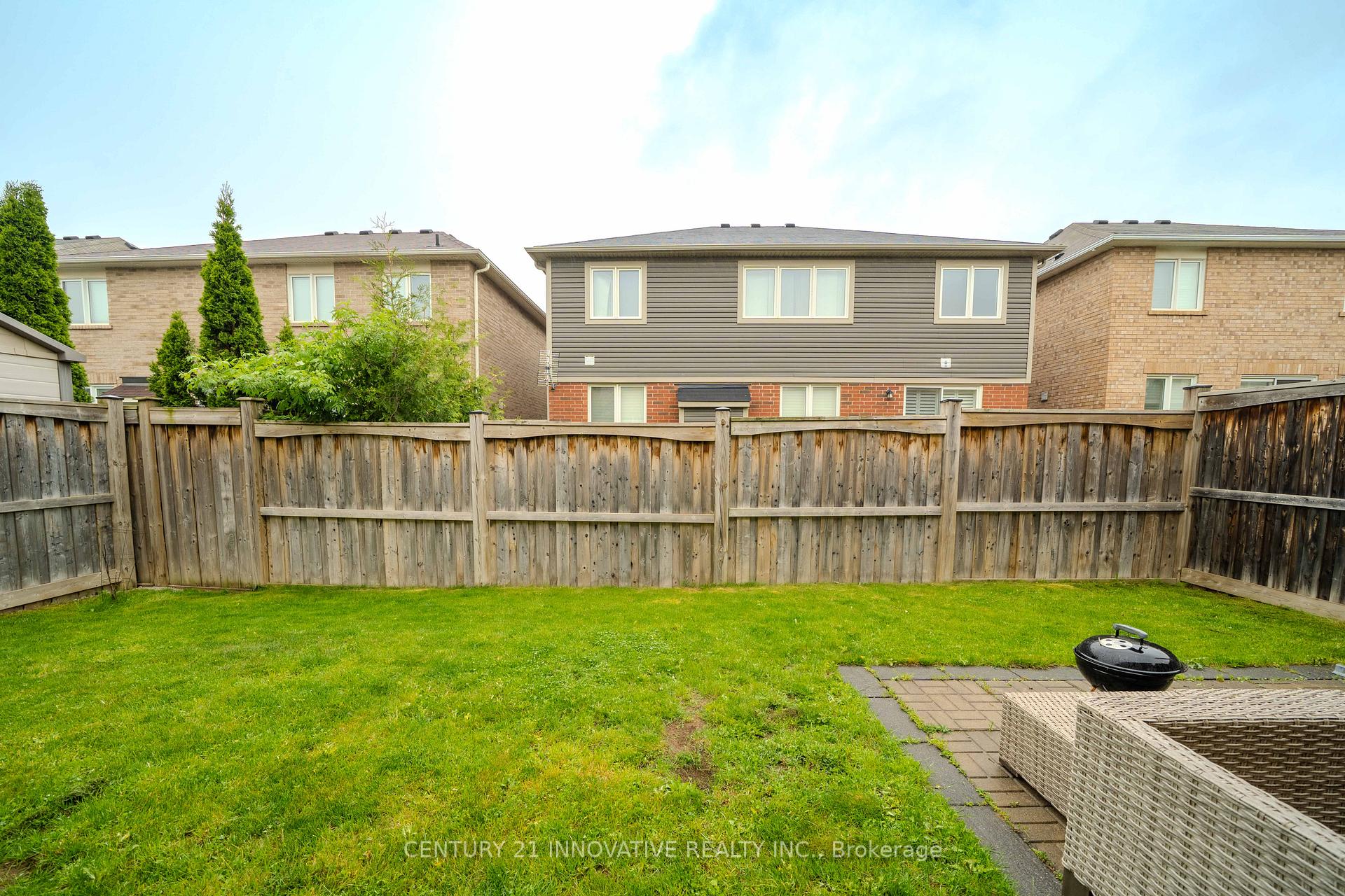 Photo 33 of 960 Dice Way, Milton, Willmott — HOMEH