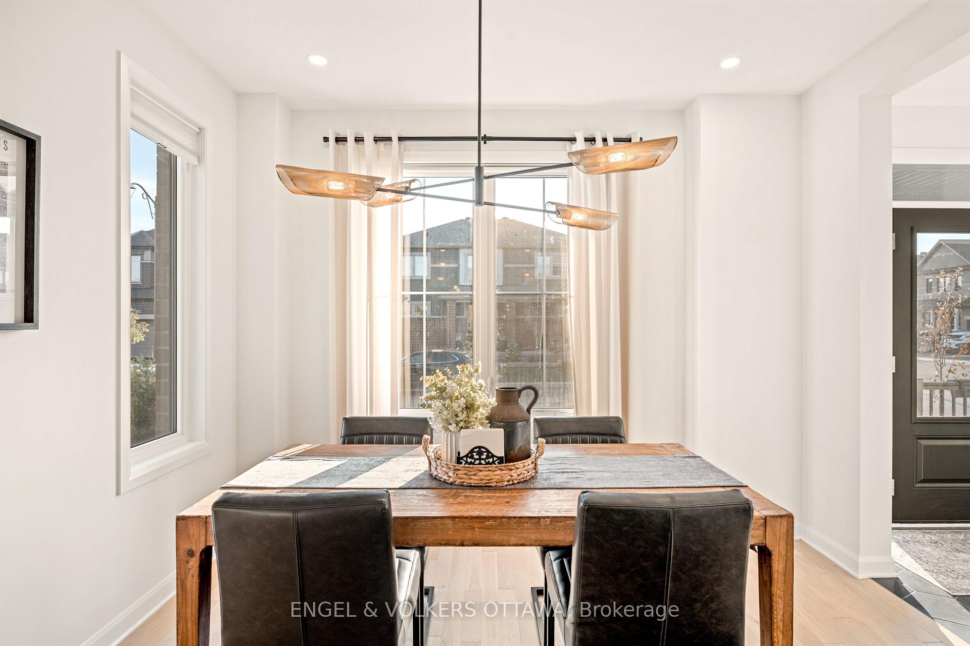 Photo 17 of 601 Idyllic Terrace, Ottawa, Avalon East — HOMEH