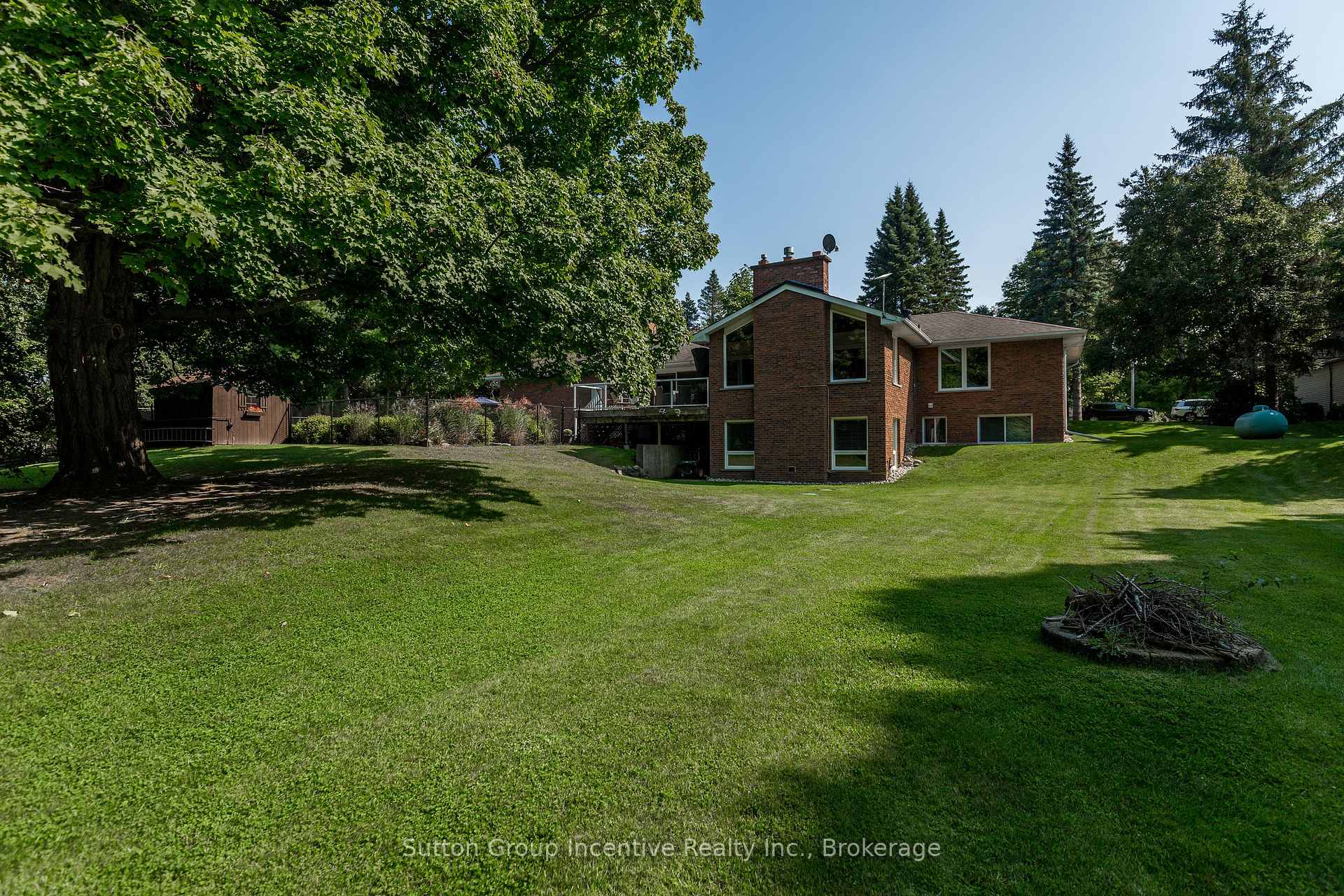 Photo 3 of 6492 13TH Line, New Tecumseth, Rural New Tecumseth — HOMEH