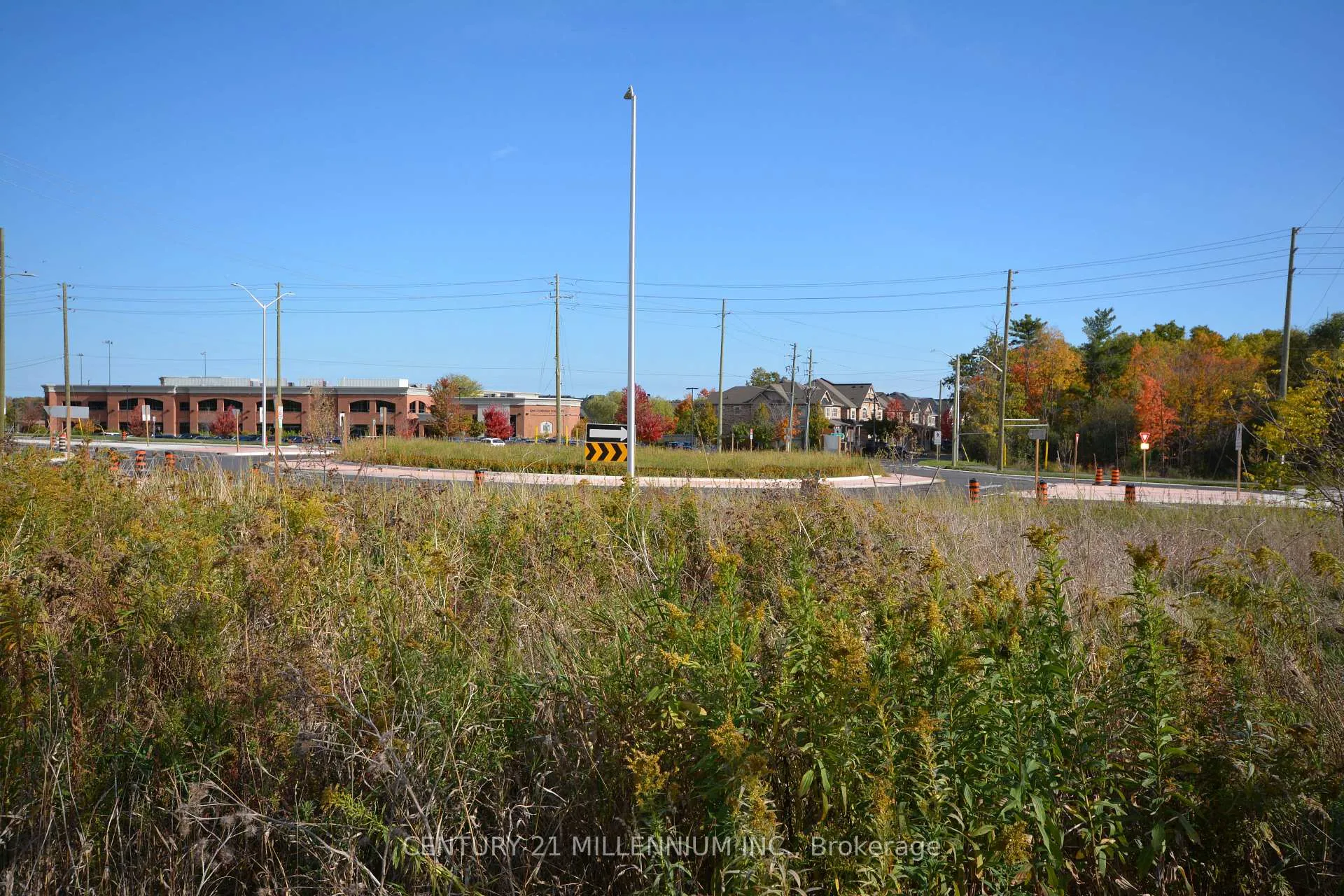 Photo 2 of 4022 Fourth Line, Oakville, Rural Oakville — HOMEH