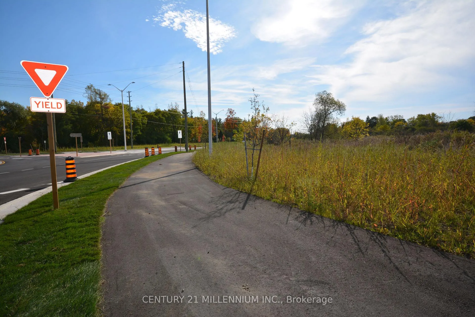 Photo 4 of 4022 Fourth Line, Oakville, Rural Oakville — HOMEH