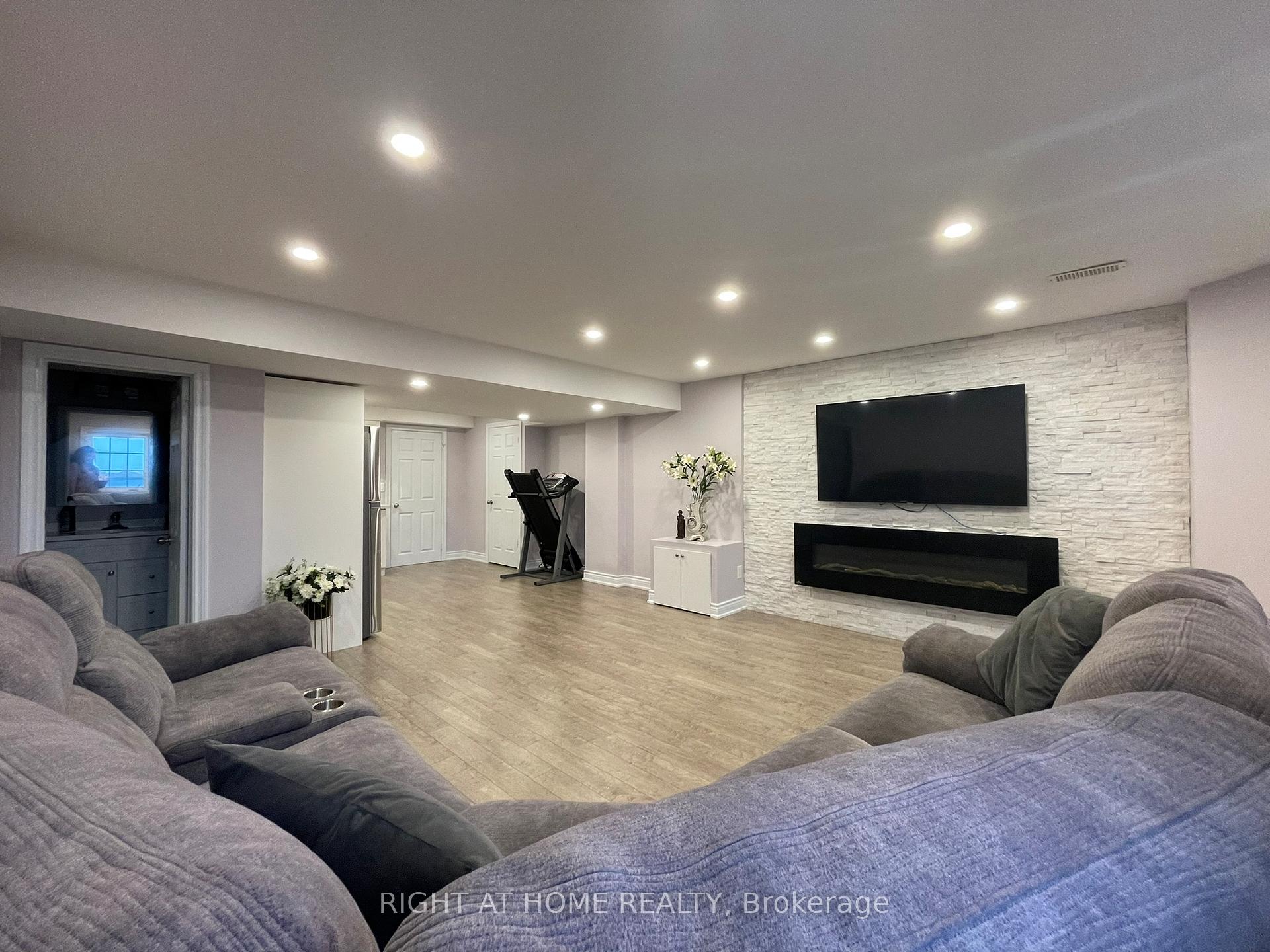 Photo 4 of 362 Pringle (BSMNT) Avenue, Milton, Scott — HOMEH