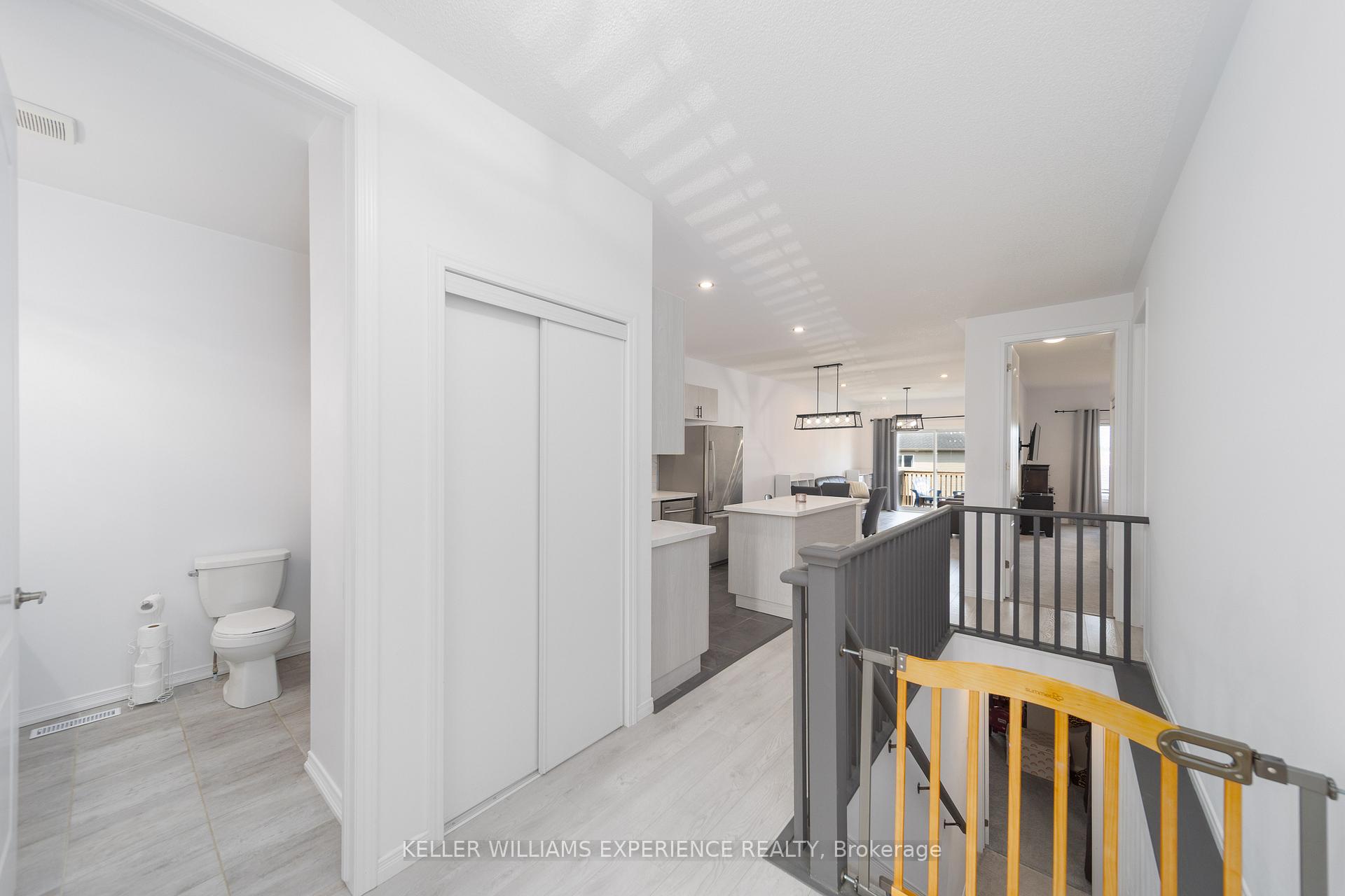 Photo 4 of 129 Isabella Drive, Orillia — HOMEH