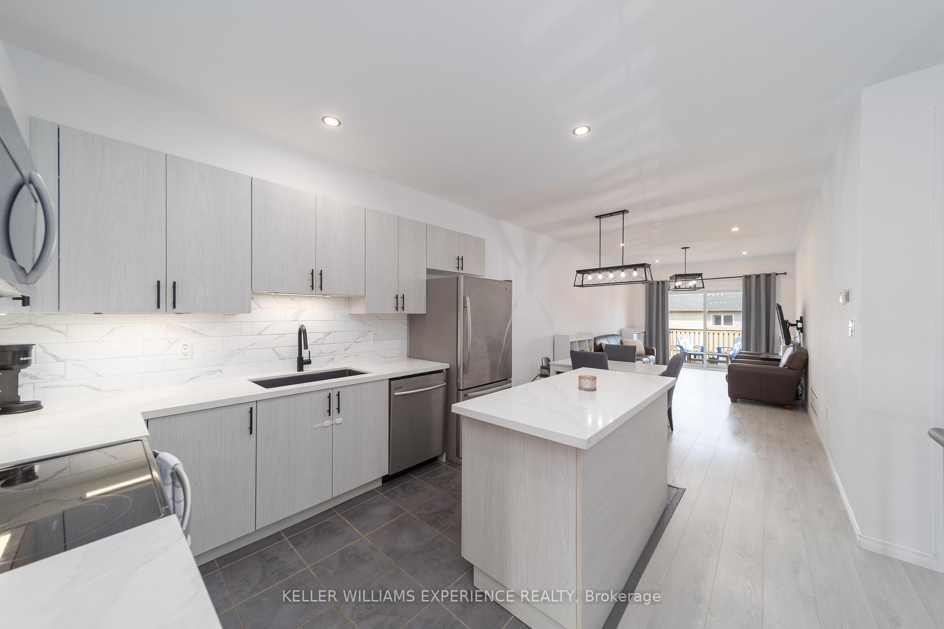 Photo 9 of 129 Isabella Drive, Orillia — HOMEH
