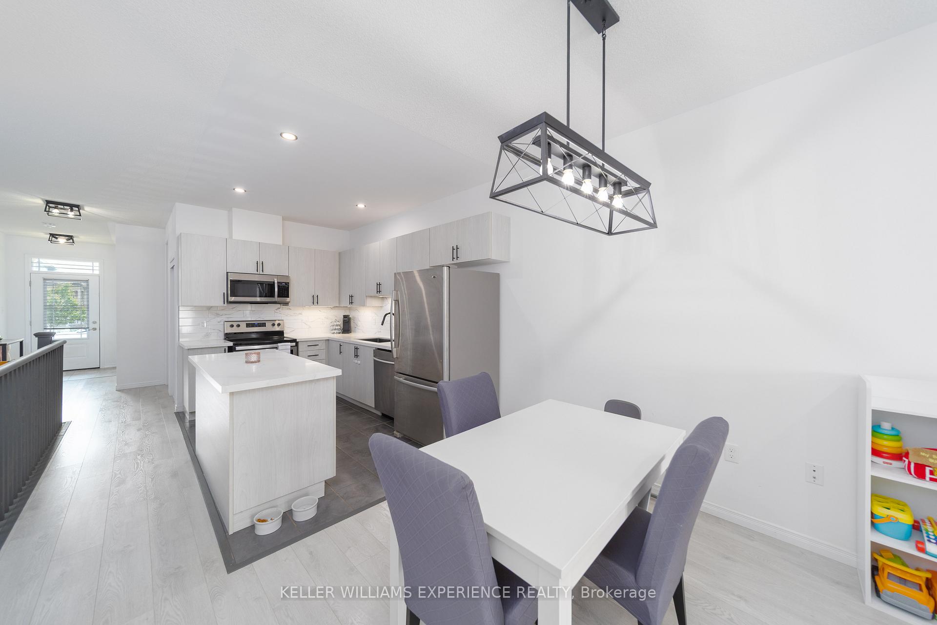 Photo 13 of 129 Isabella Drive, Orillia — HOMEH
