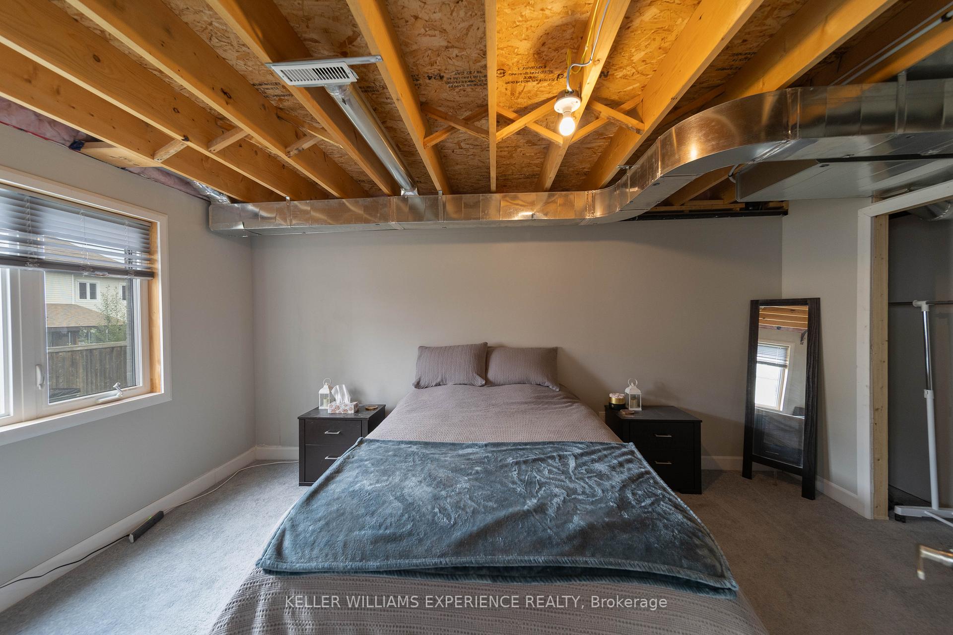Photo 23 of 129 Isabella Drive, Orillia — HOMEH