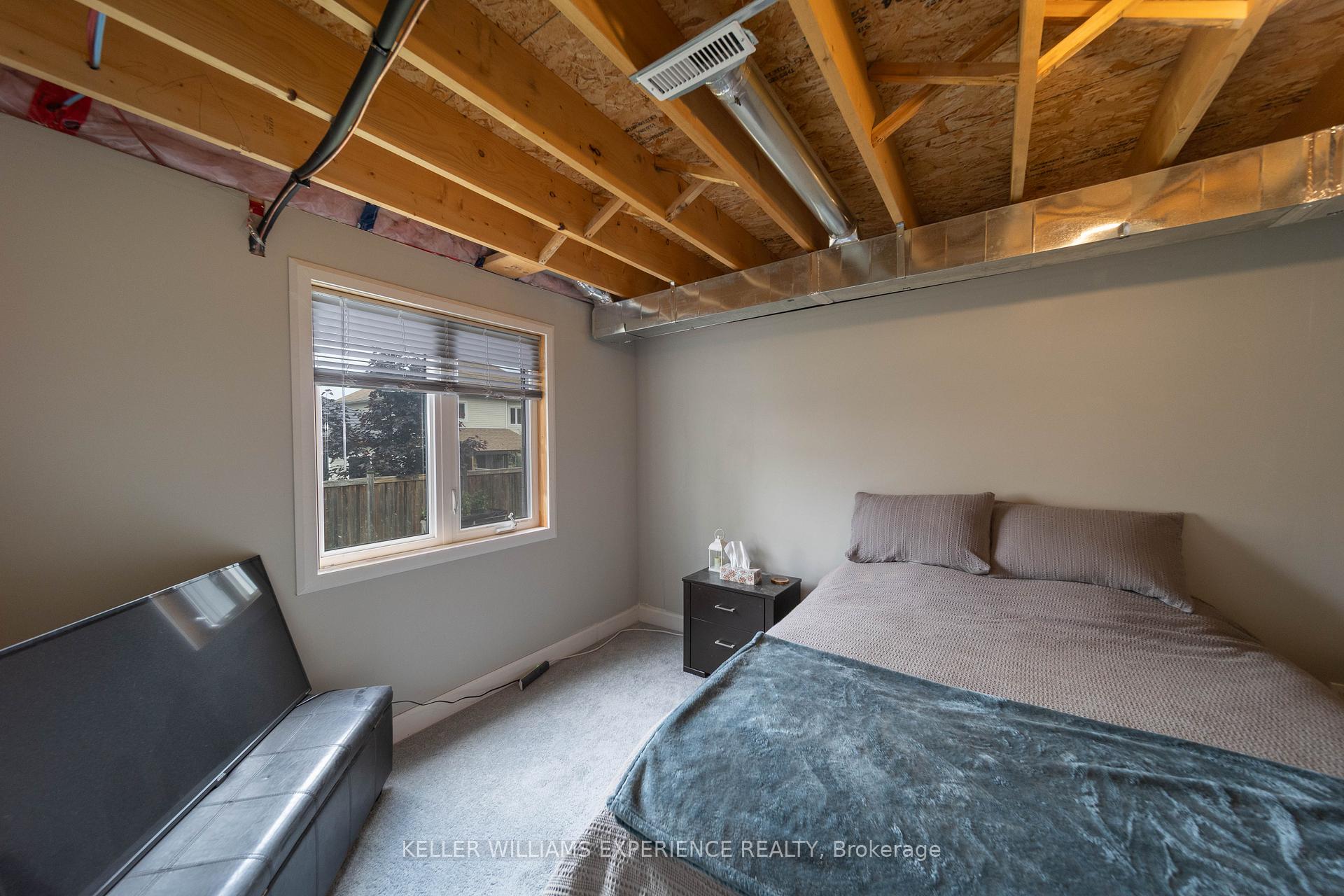 Photo 24 of 129 Isabella Drive, Orillia — HOMEH
