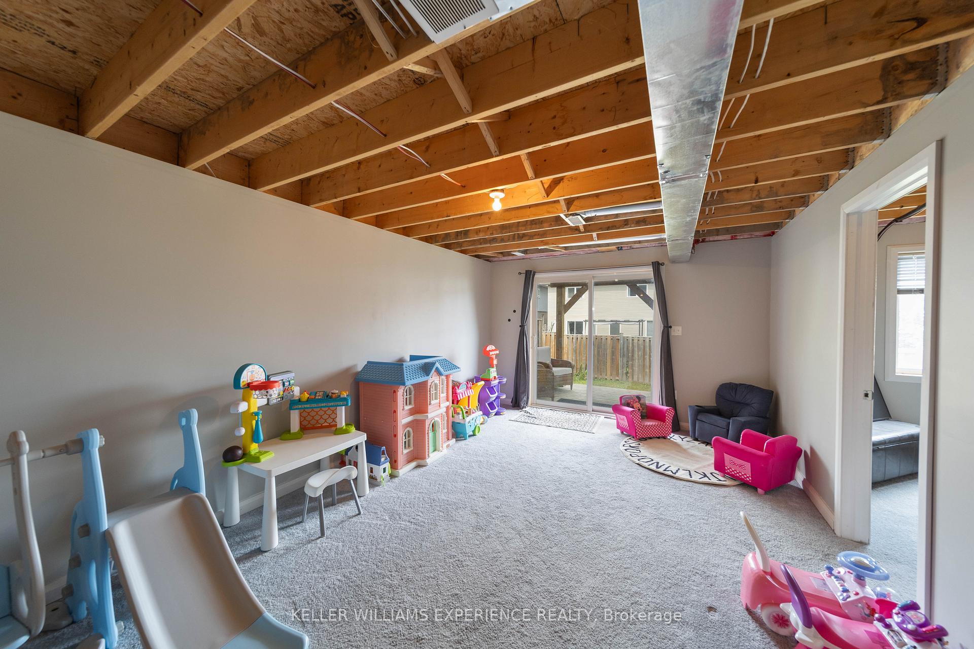 Photo 27 of 129 Isabella Drive, Orillia — HOMEH