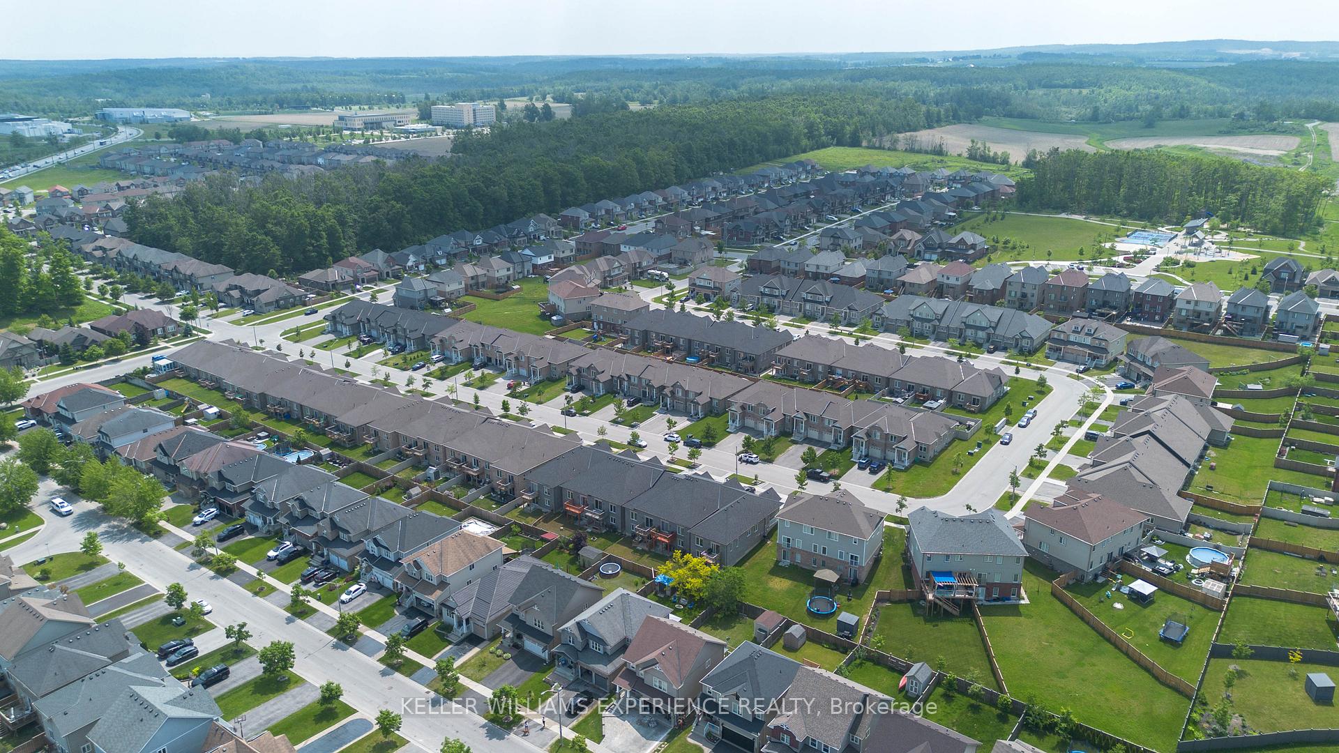 Photo 36 of 129 Isabella Drive, Orillia — HOMEH
