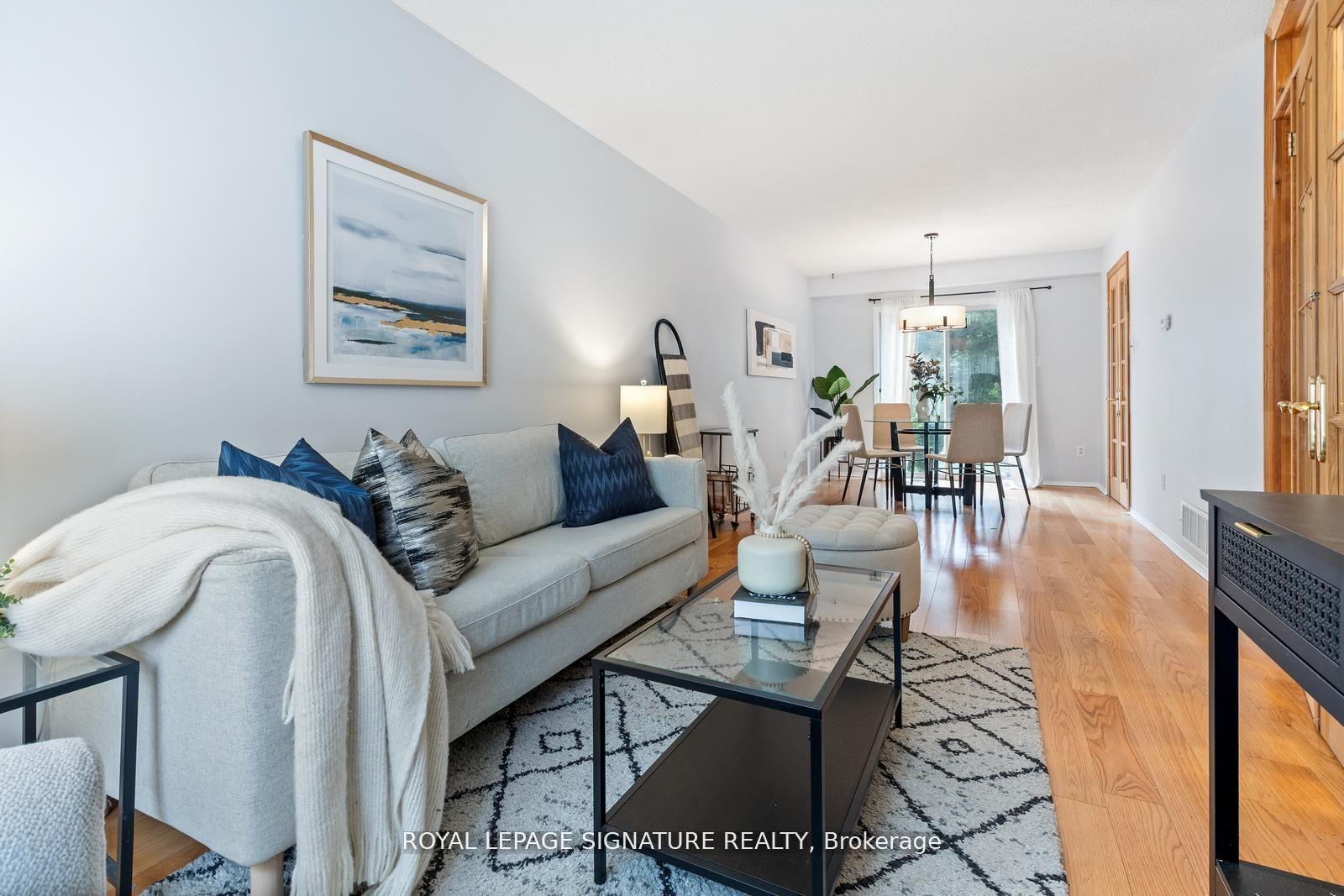 Photo 4 of 6441 Colebrook Crescent, Mississauga, Meadowvale — HOMEH
