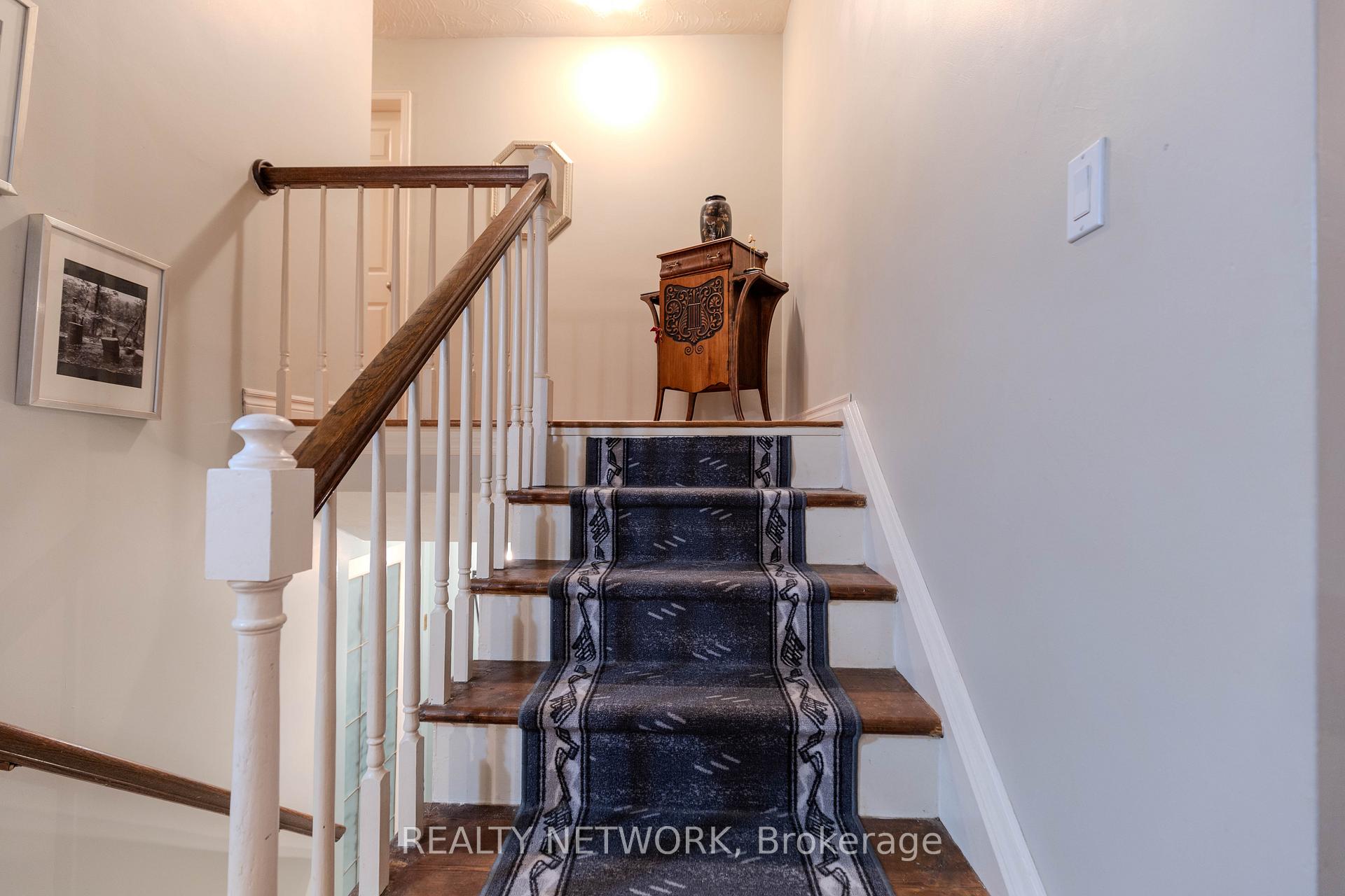 Photo 7 of 6539 Jupiter Boulevard, Niagara Falls, Stamford — HOMEH