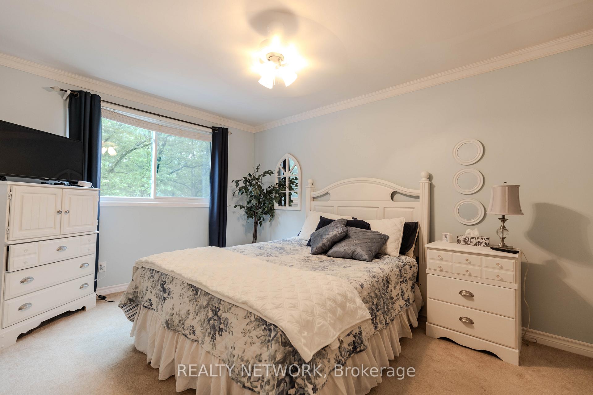 Photo 8 of 6539 Jupiter Boulevard, Niagara Falls, Stamford — HOMEH