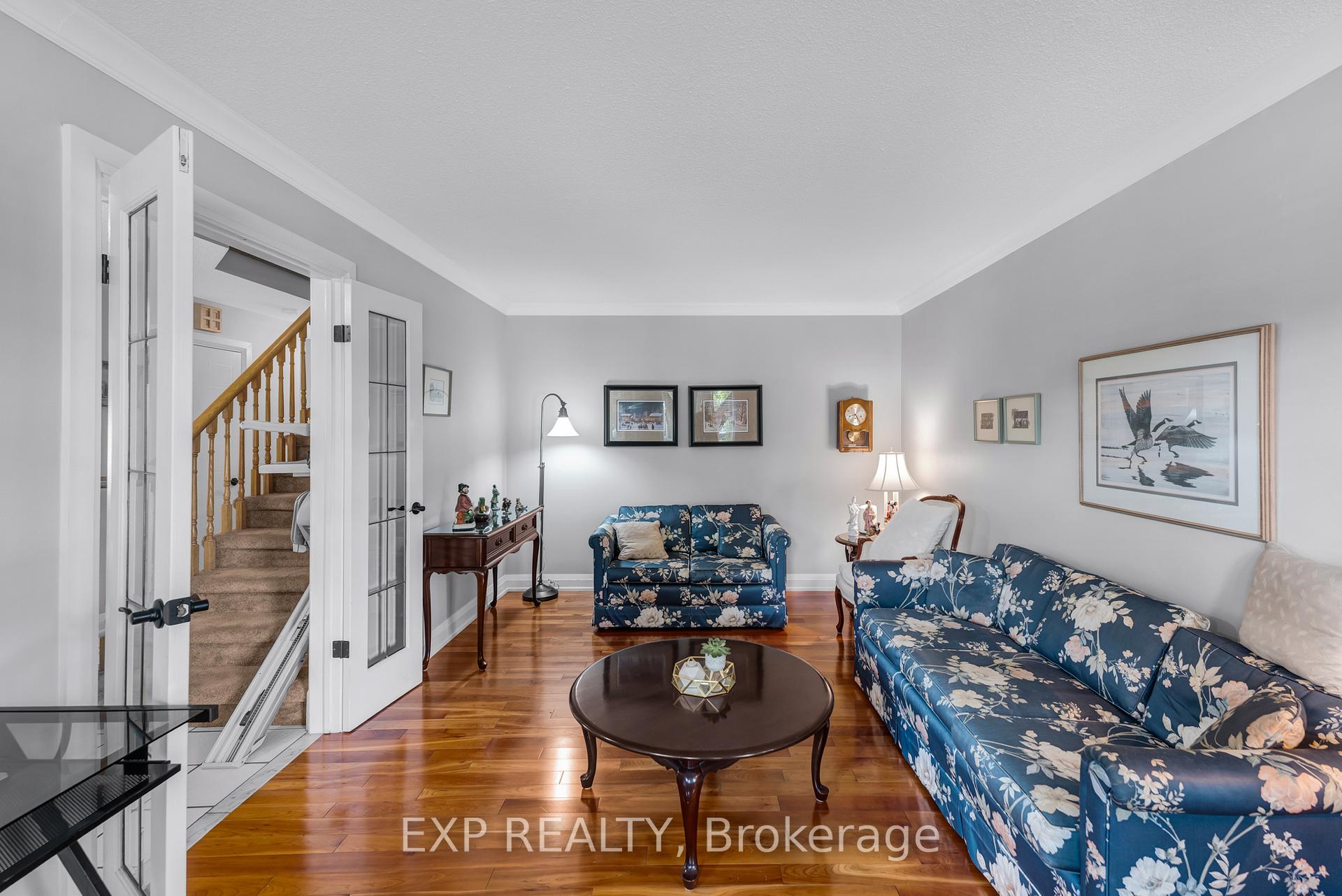 Photo 6 of 308 John Bowser Crescent, Newmarket, Glenway Estates — HOMEH