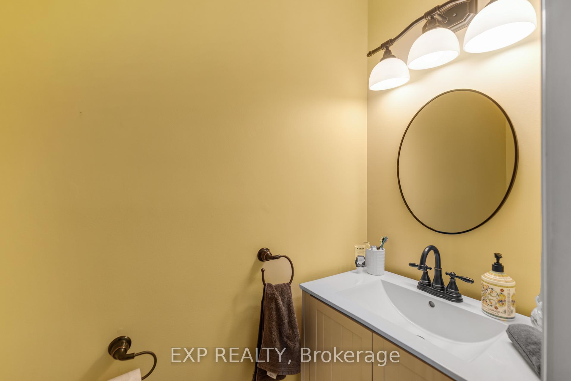 Photo 19 of 308 John Bowser Crescent, Newmarket, Glenway Estates — HOMEH
