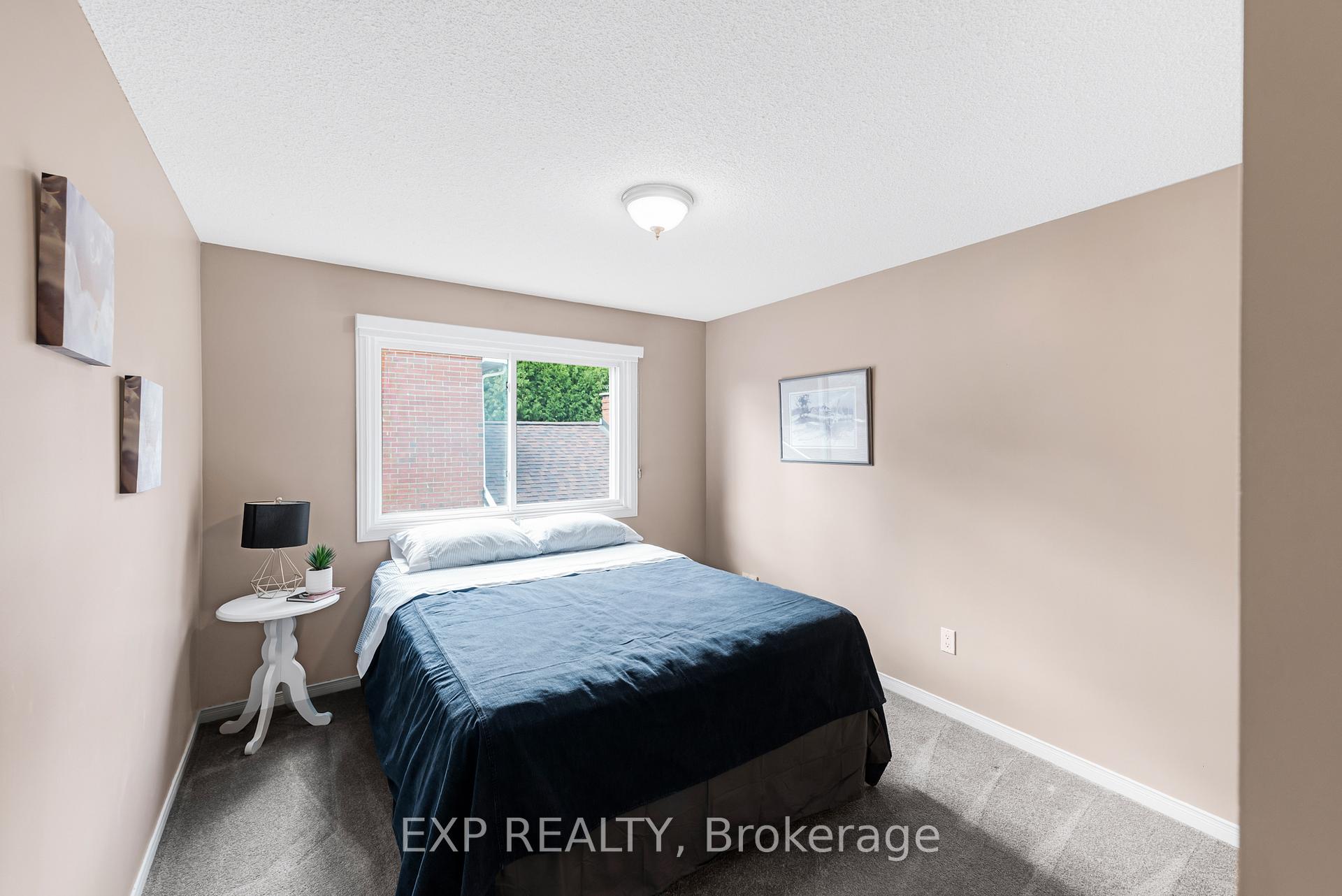 Photo 32 of 308 John Bowser Crescent, Newmarket, Glenway Estates — HOMEH