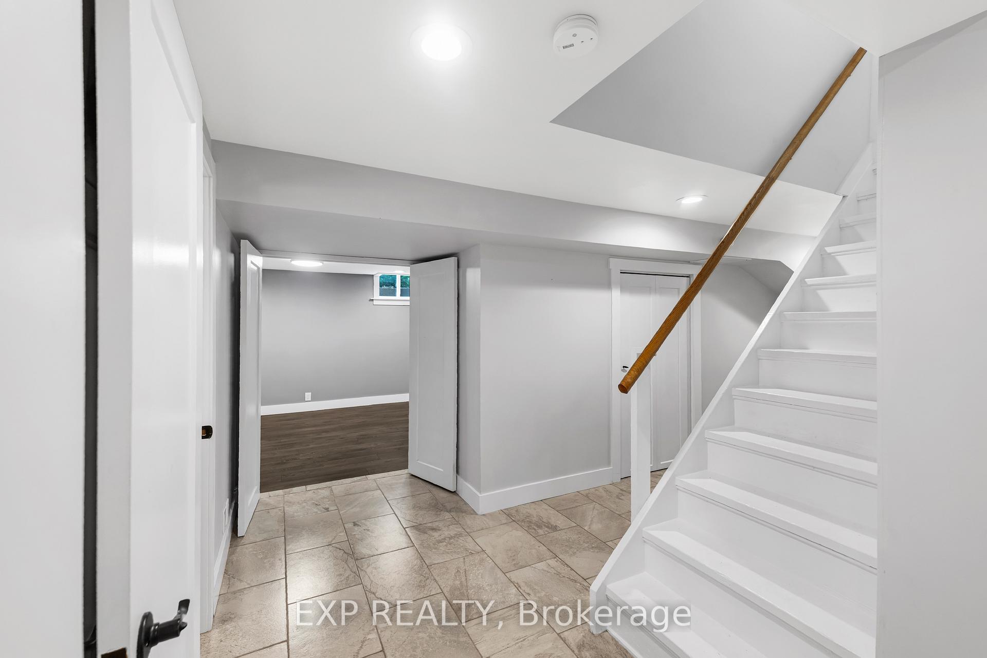Photo 36 of 308 John Bowser Crescent, Newmarket, Glenway Estates — HOMEH