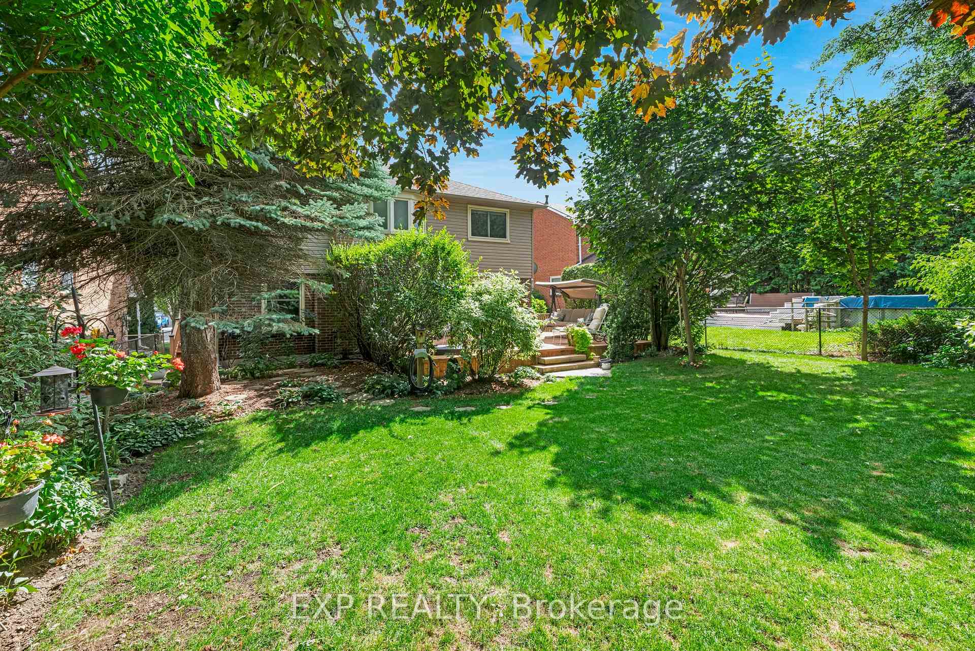 Photo 47 of 308 John Bowser Crescent, Newmarket, Glenway Estates — HOMEH