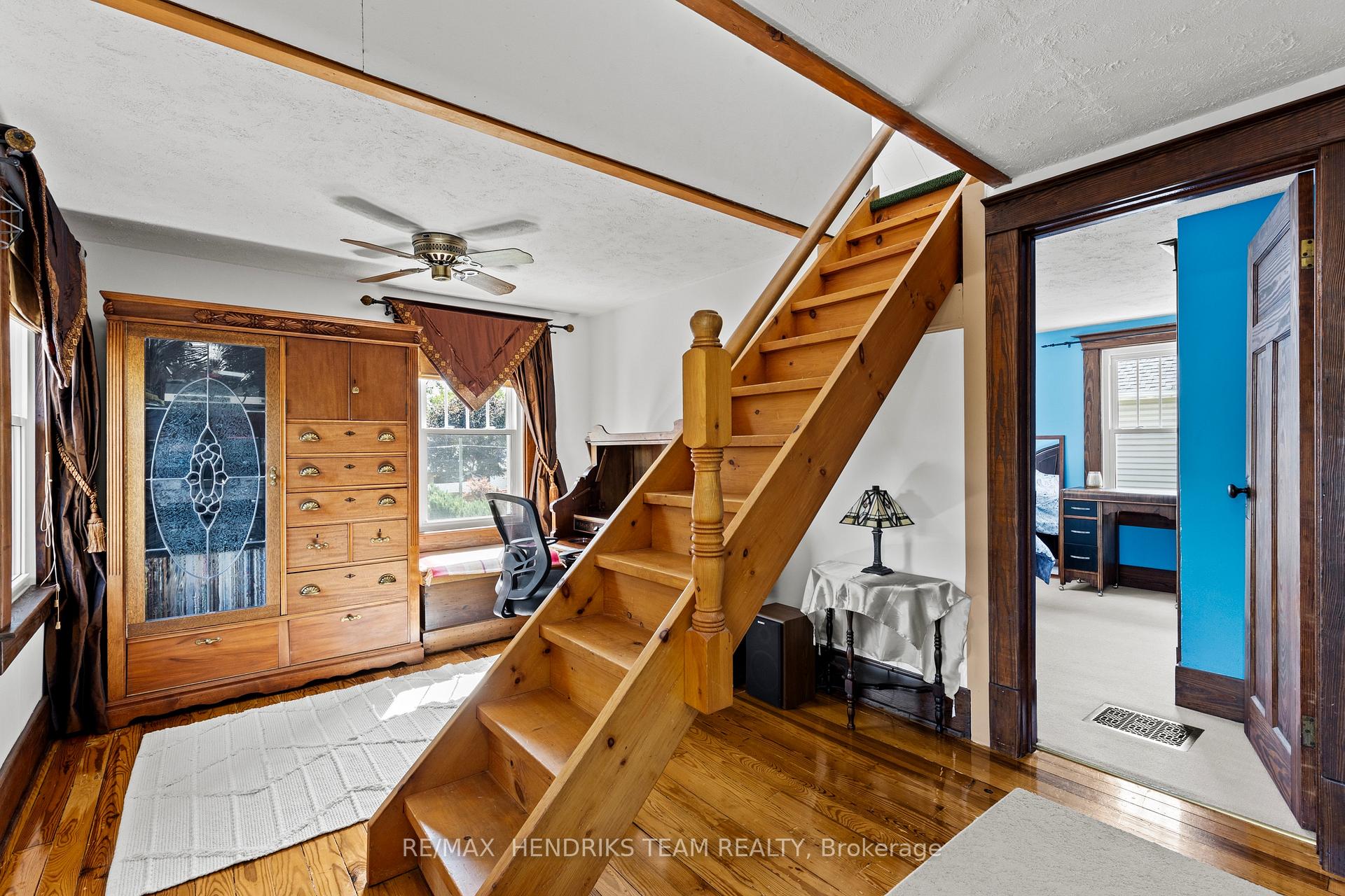 Photo 13 of 34 College Street, Pelham, Fonthill — HOMEH