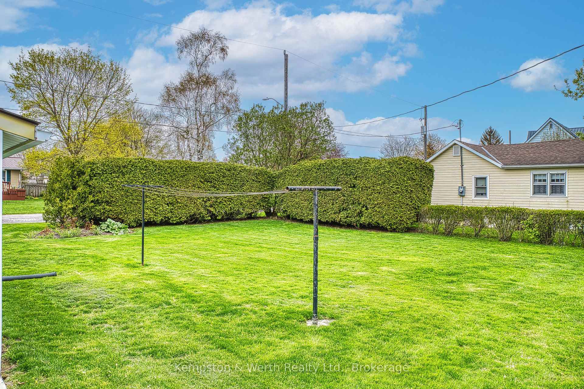 Photo 7 of 190 Elm Avenue N, North Perth, Listowel — HOMEH