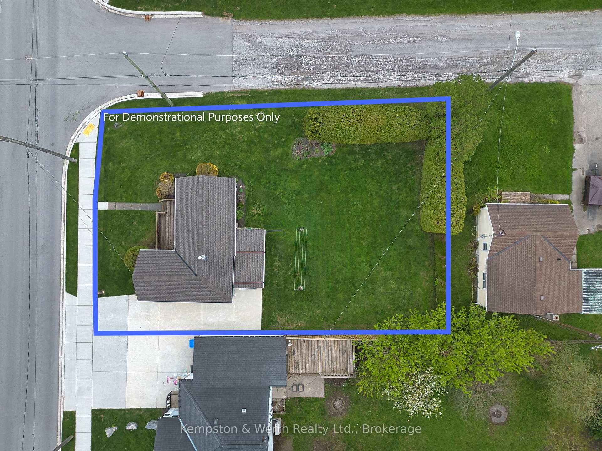Photo 25 of 190 Elm Avenue N, North Perth, Listowel — HOMEH