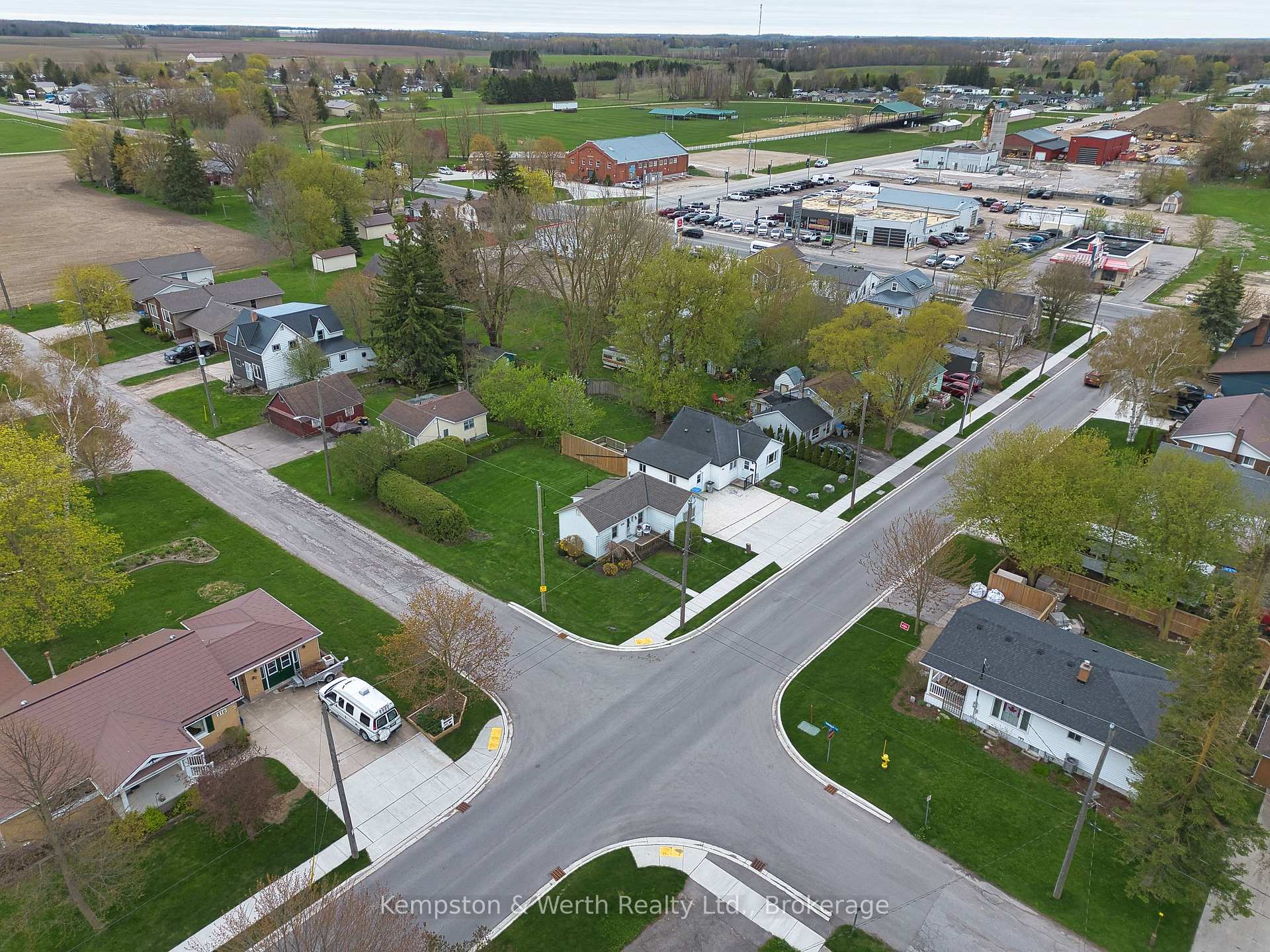 Photo 26 of 190 Elm Avenue N, North Perth, Listowel — HOMEH