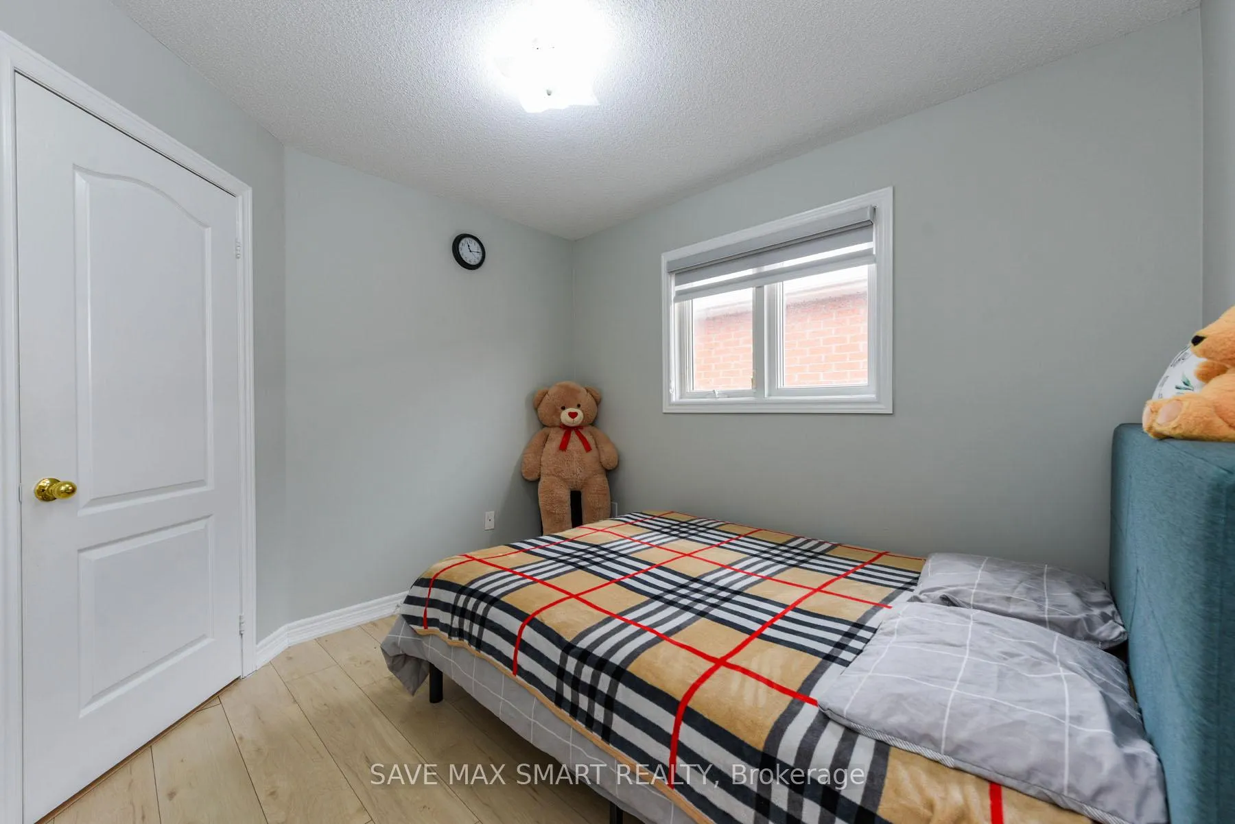 Photo 8 of 72 Rocky Point Crescent, Brampton, Madoc — HOMEH