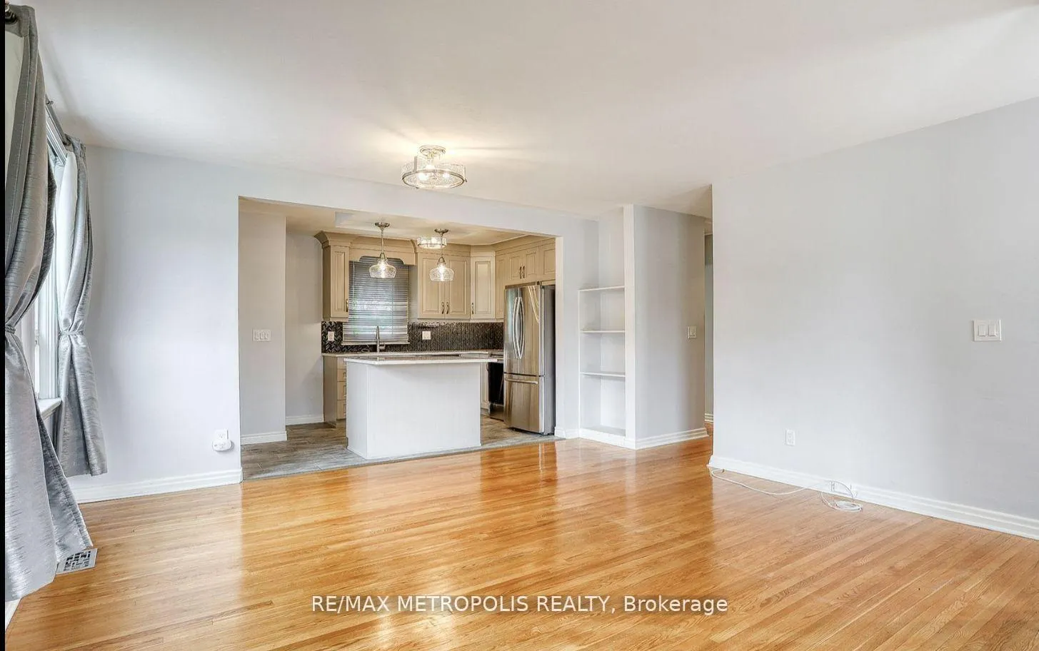 Photo 4 of Unit Main, 475 Emerald Avenue, Oshawa, Lakeview — HOMEH