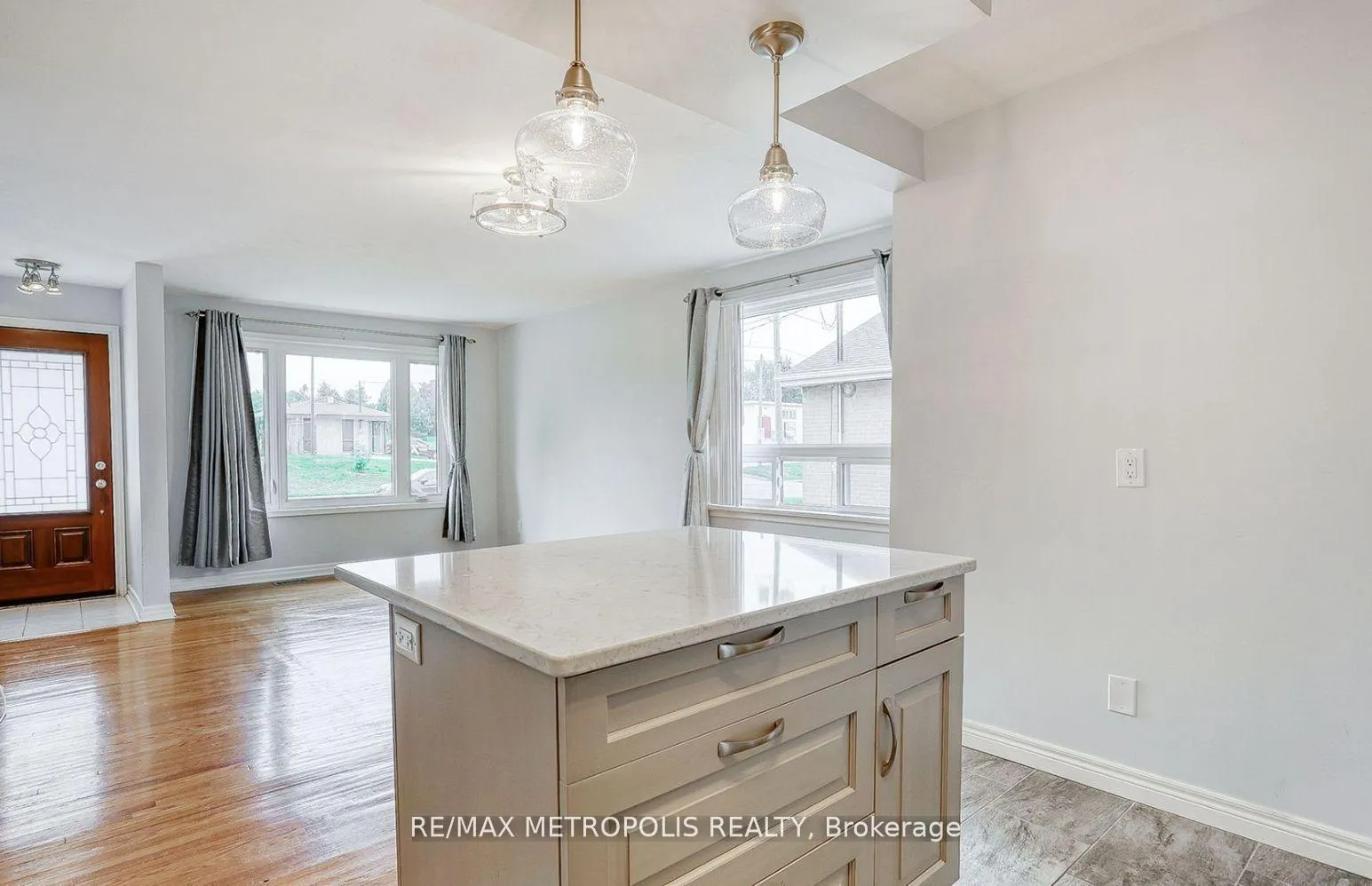Photo 7 of Unit Main, 475 Emerald Avenue, Oshawa, Lakeview — HOMEH