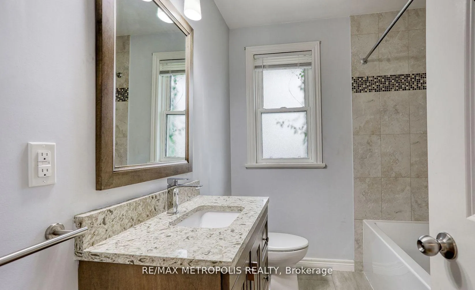 Photo 10 of Unit Main, 475 Emerald Avenue, Oshawa, Lakeview — HOMEH