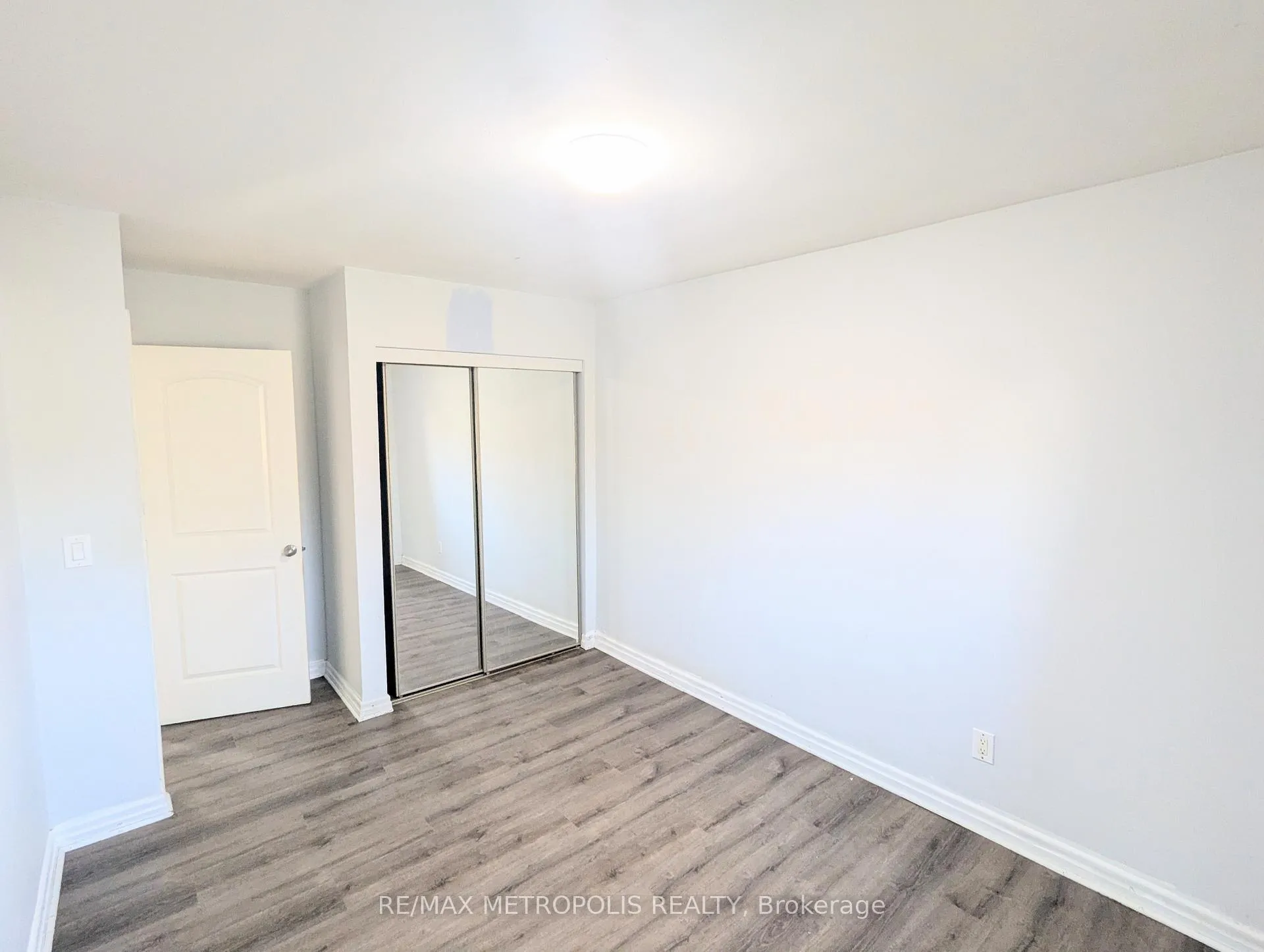 Photo 14 of Unit Main, 475 Emerald Avenue, Oshawa, Lakeview — HOMEH