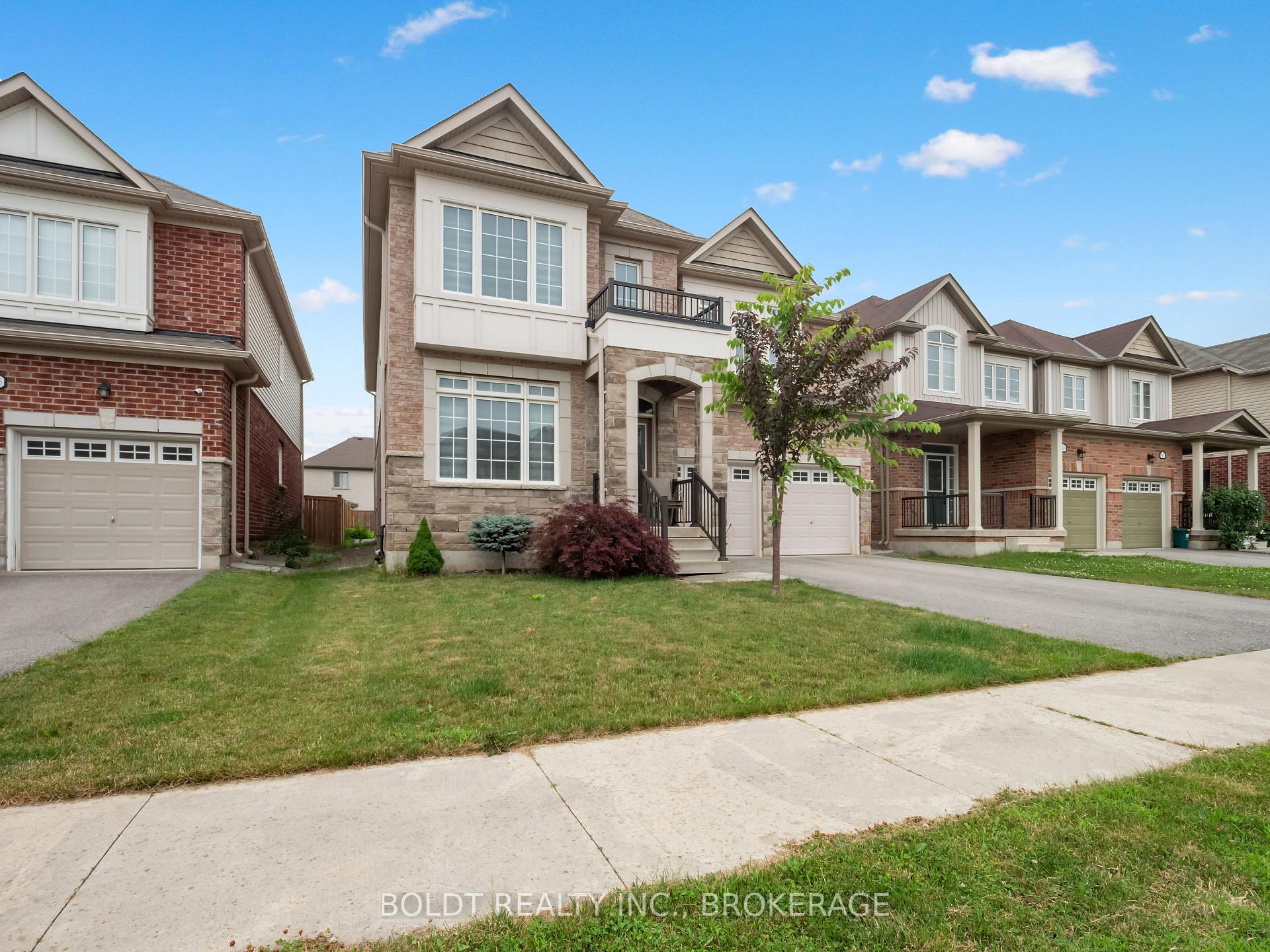 Front of 9494 Tallgrass Avenue
