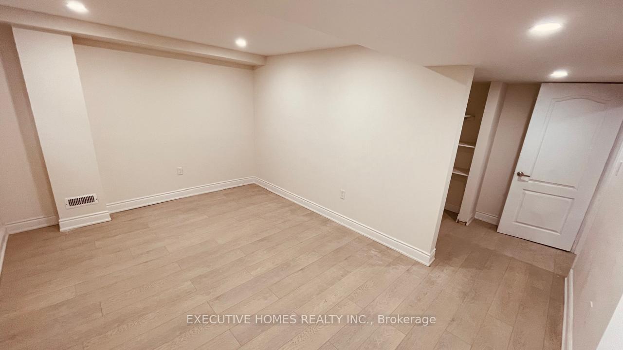 Photo 5 of Unit Basement, 444 Grindstone Trail, Oakville, Joshua Meadows — HOMEH