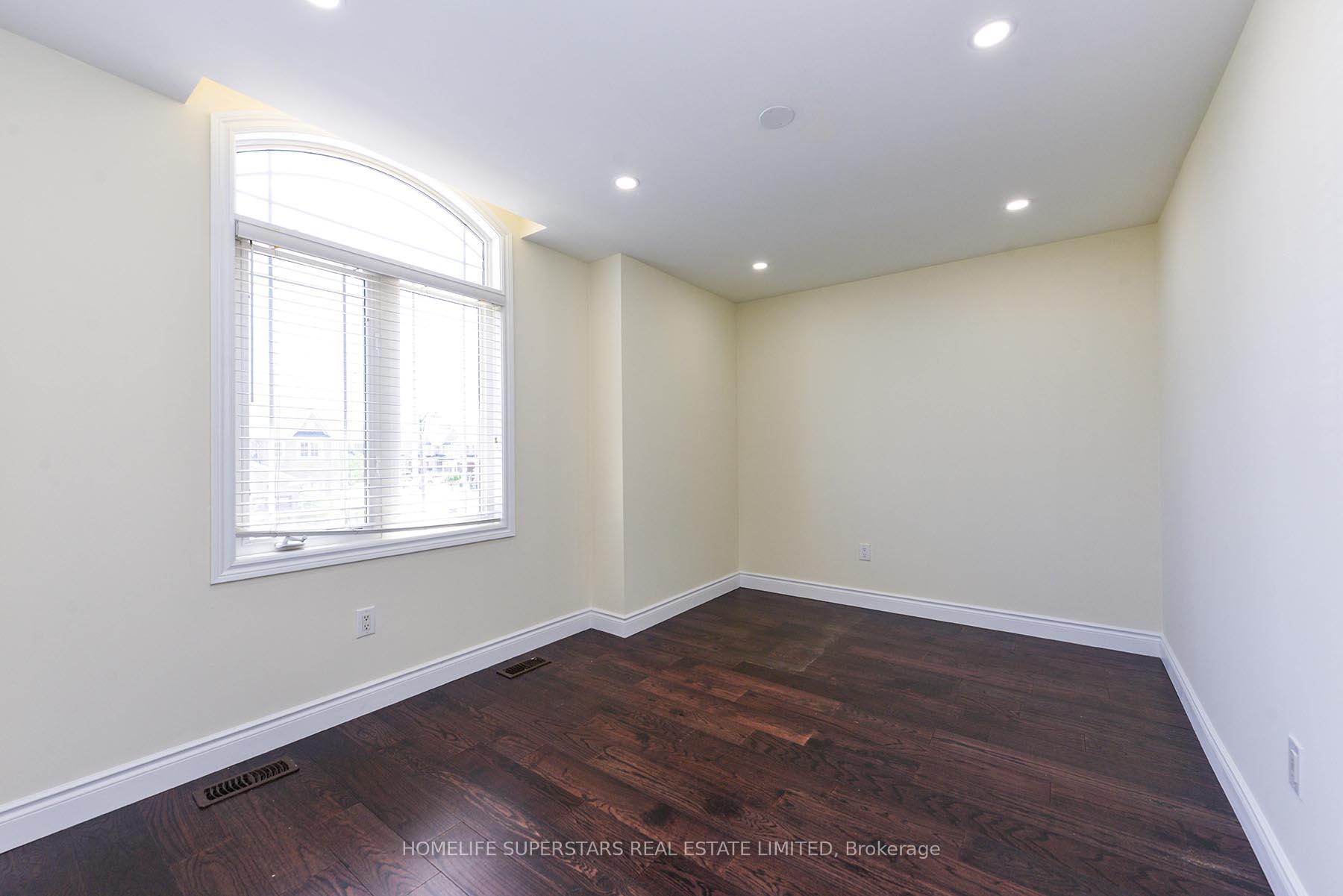 Photo 7 of 129 Mclaughlin Avenue, Milton, Willmott — HOMEH
