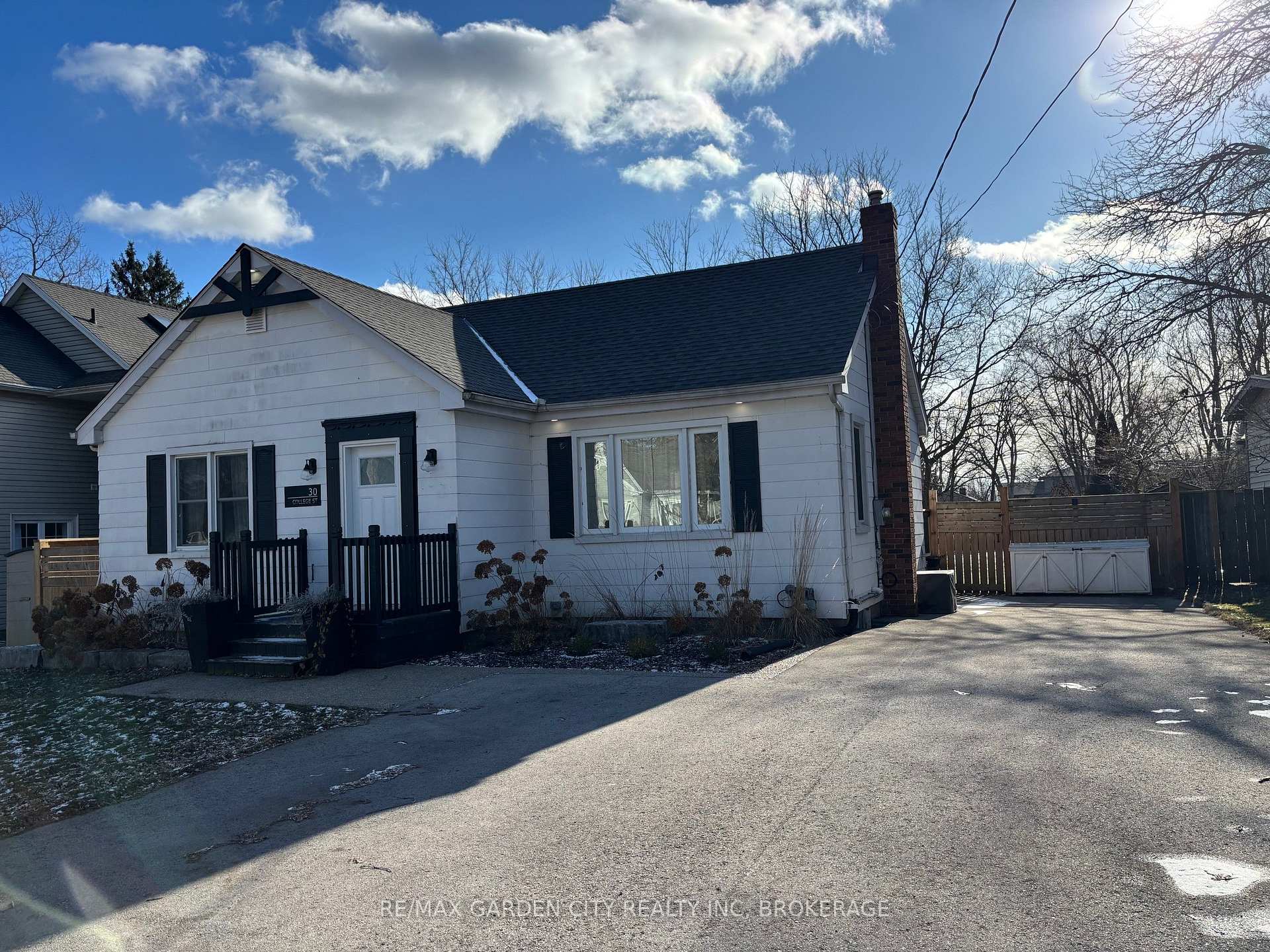 Photo 27 of 30 College Street, Pelham, Fonthill — HOMEH