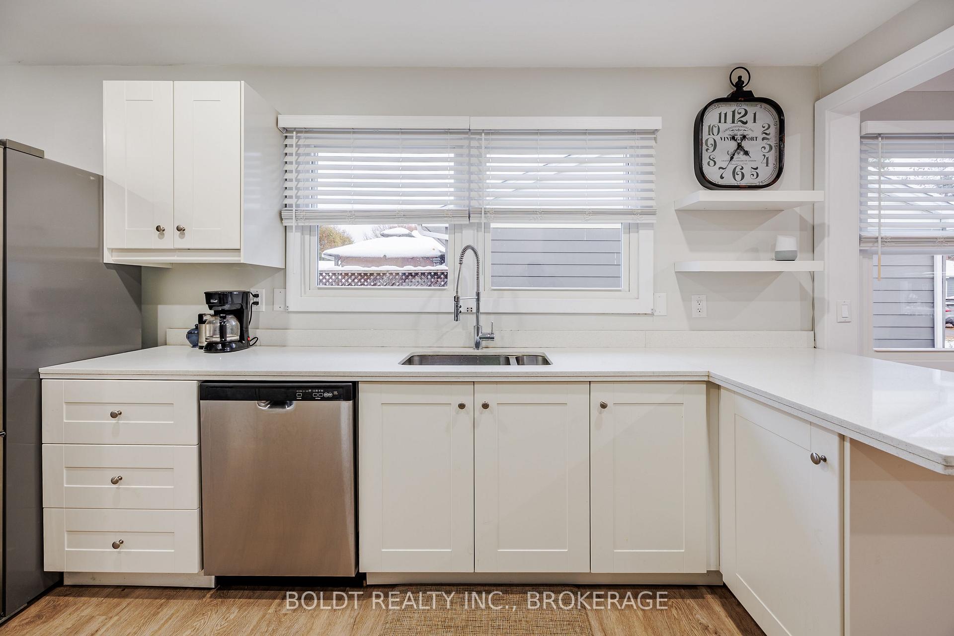 Photo 8 of 6491 Burdette Drive, Niagara Falls, Morrison — HOMEH