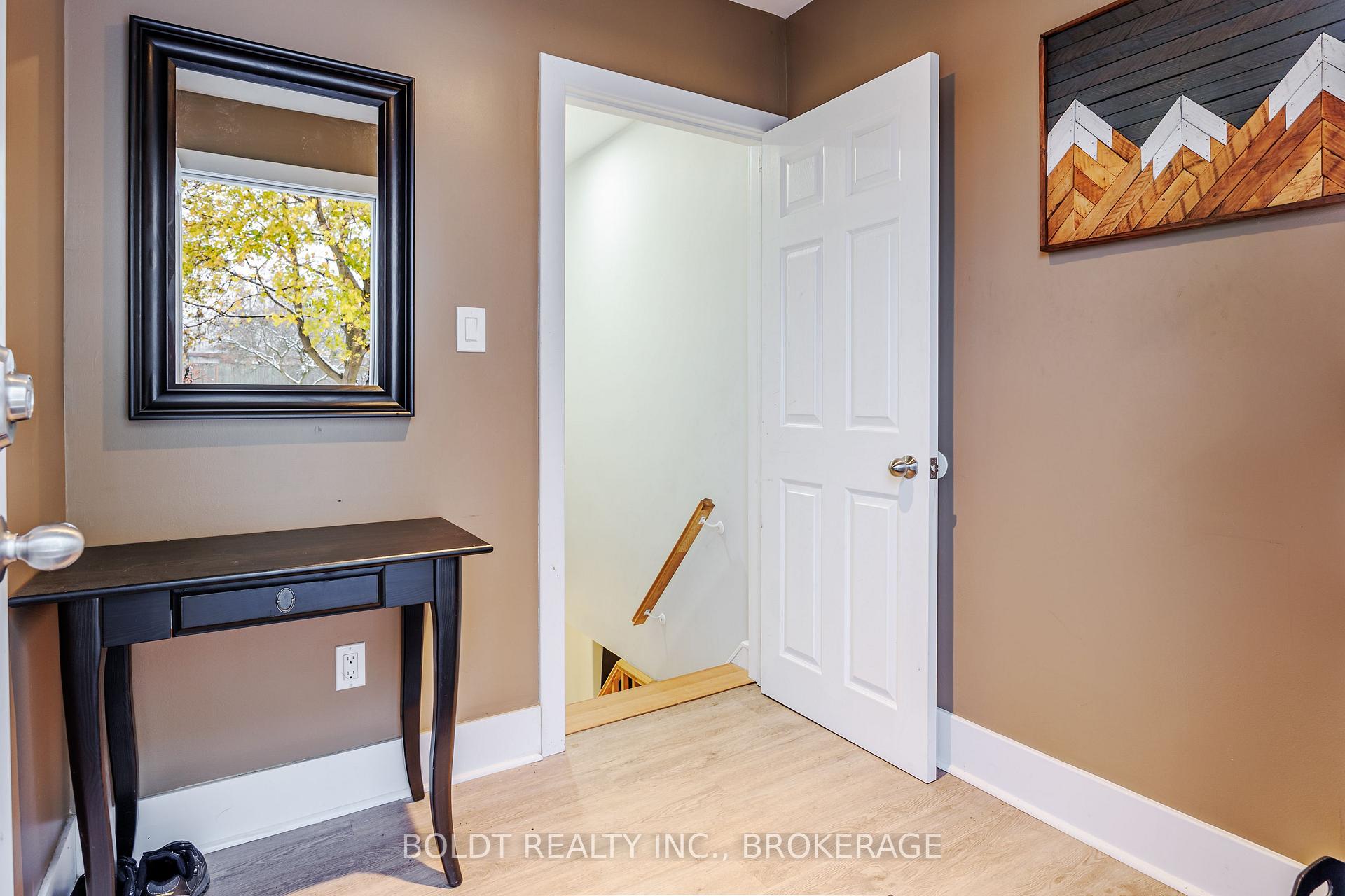 Photo 17 of 6491 Burdette Drive, Niagara Falls, Morrison — HOMEH
