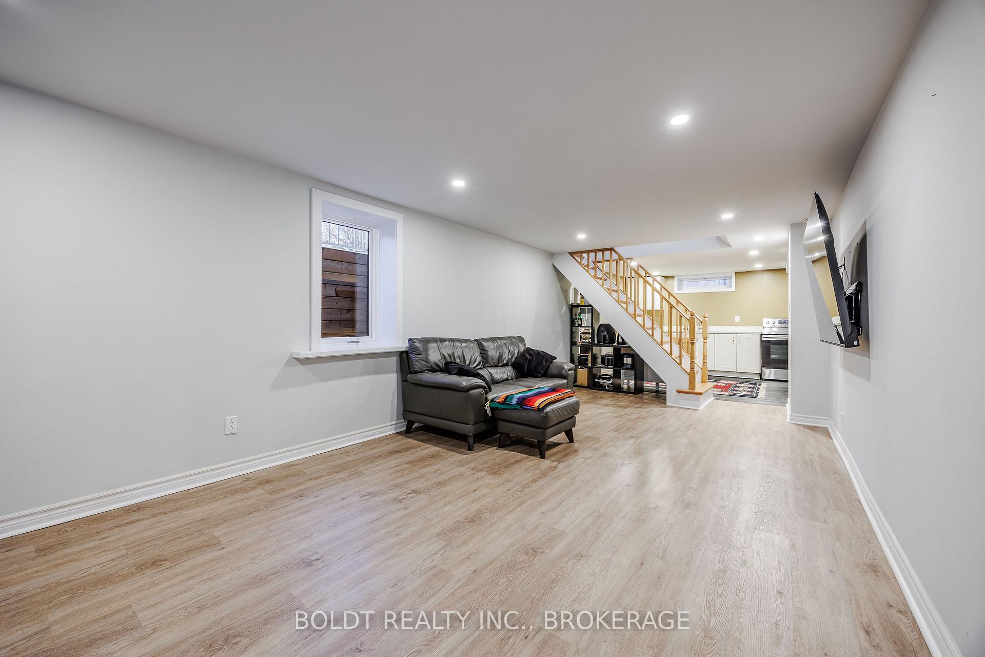 Photo 18 of 6491 Burdette Drive, Niagara Falls, Morrison — HOMEH