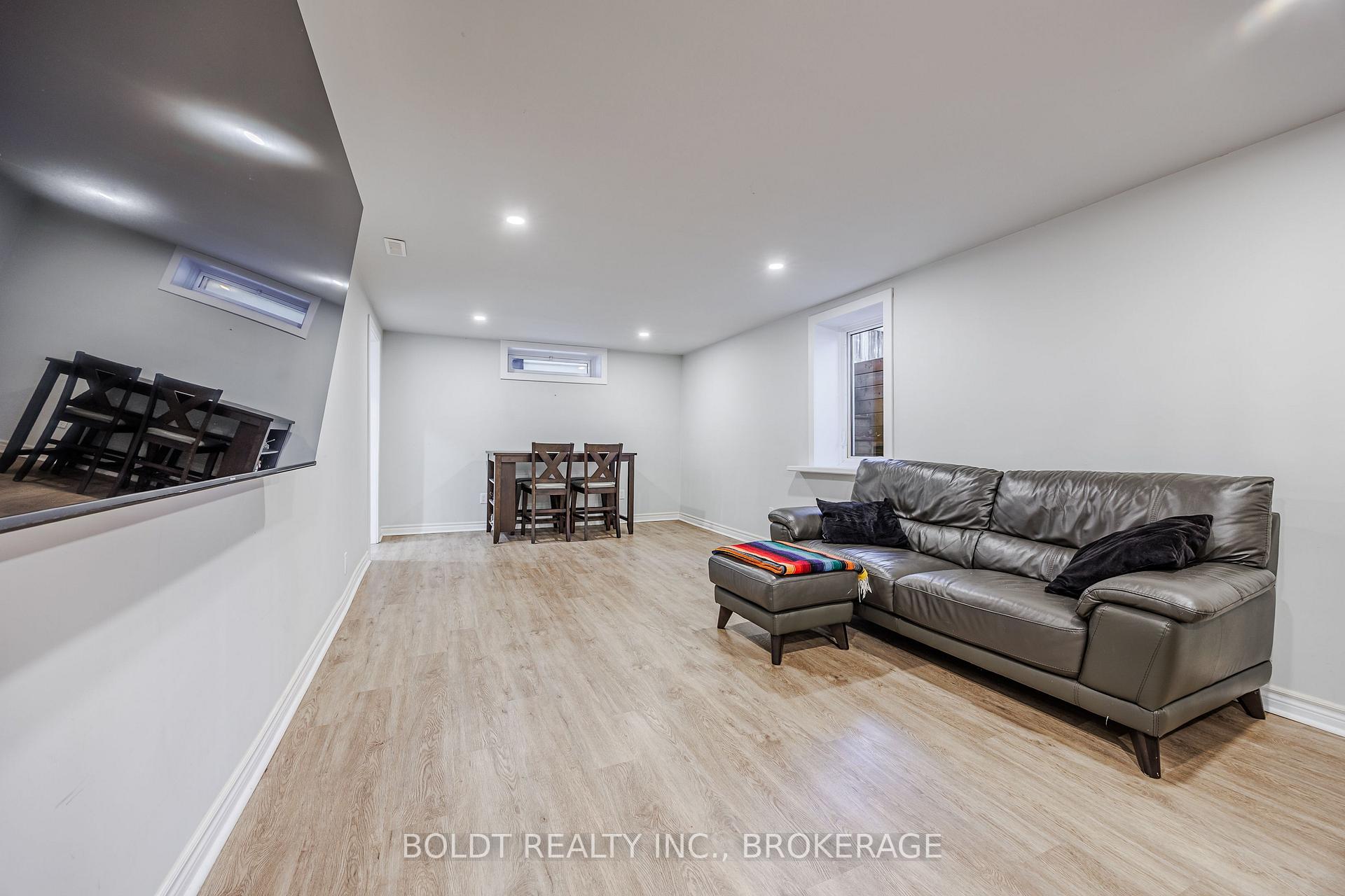 Photo 19 of 6491 Burdette Drive, Niagara Falls, Morrison — HOMEH